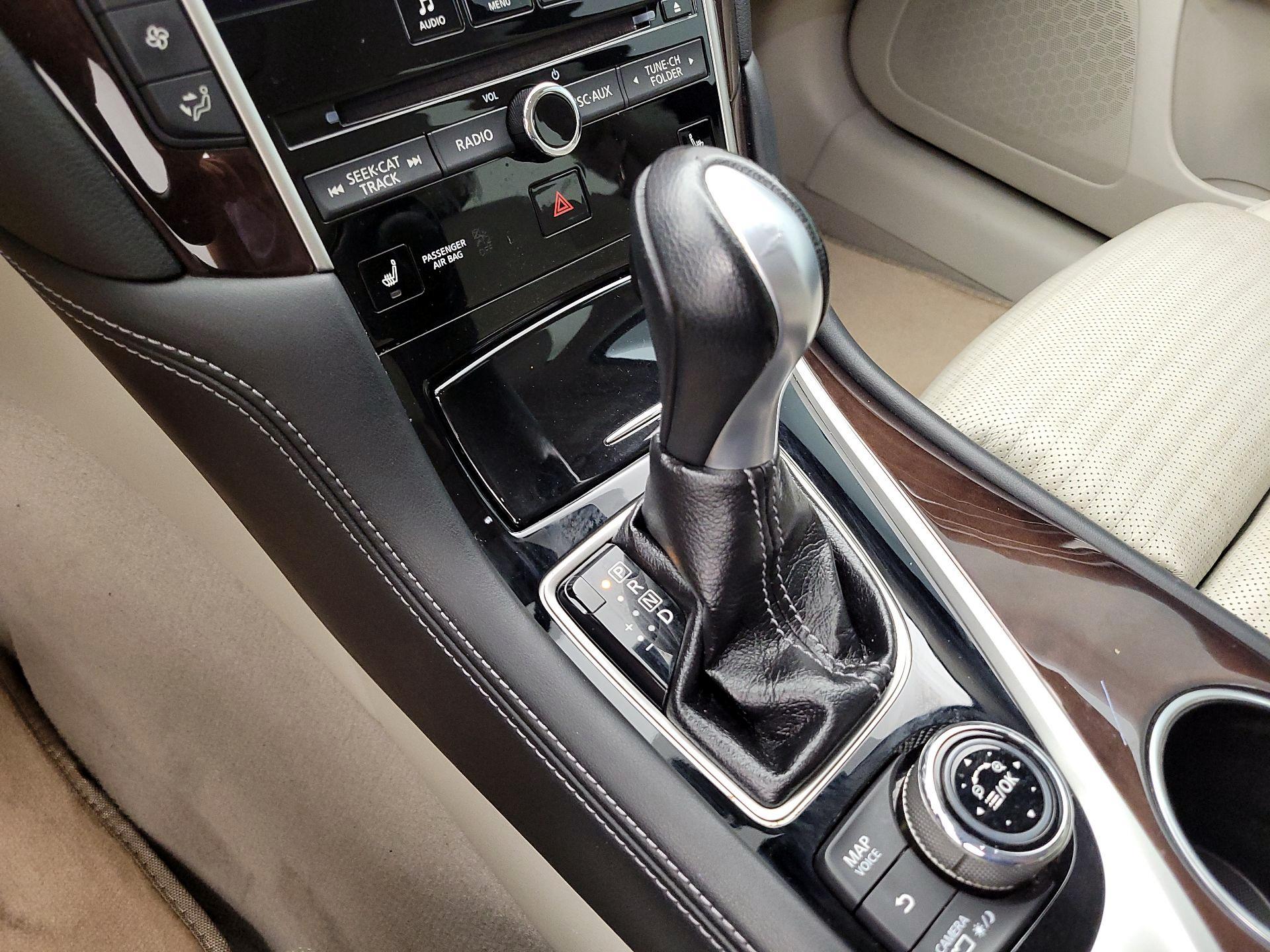 Thumbnail: 2016 INFINITI  - 18