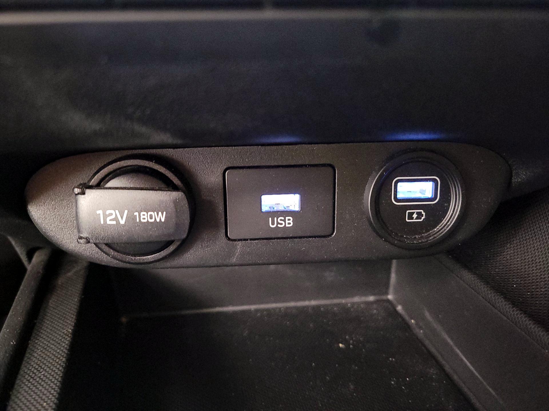 Thumbnail: 2021 Hyundai Elantra - 18