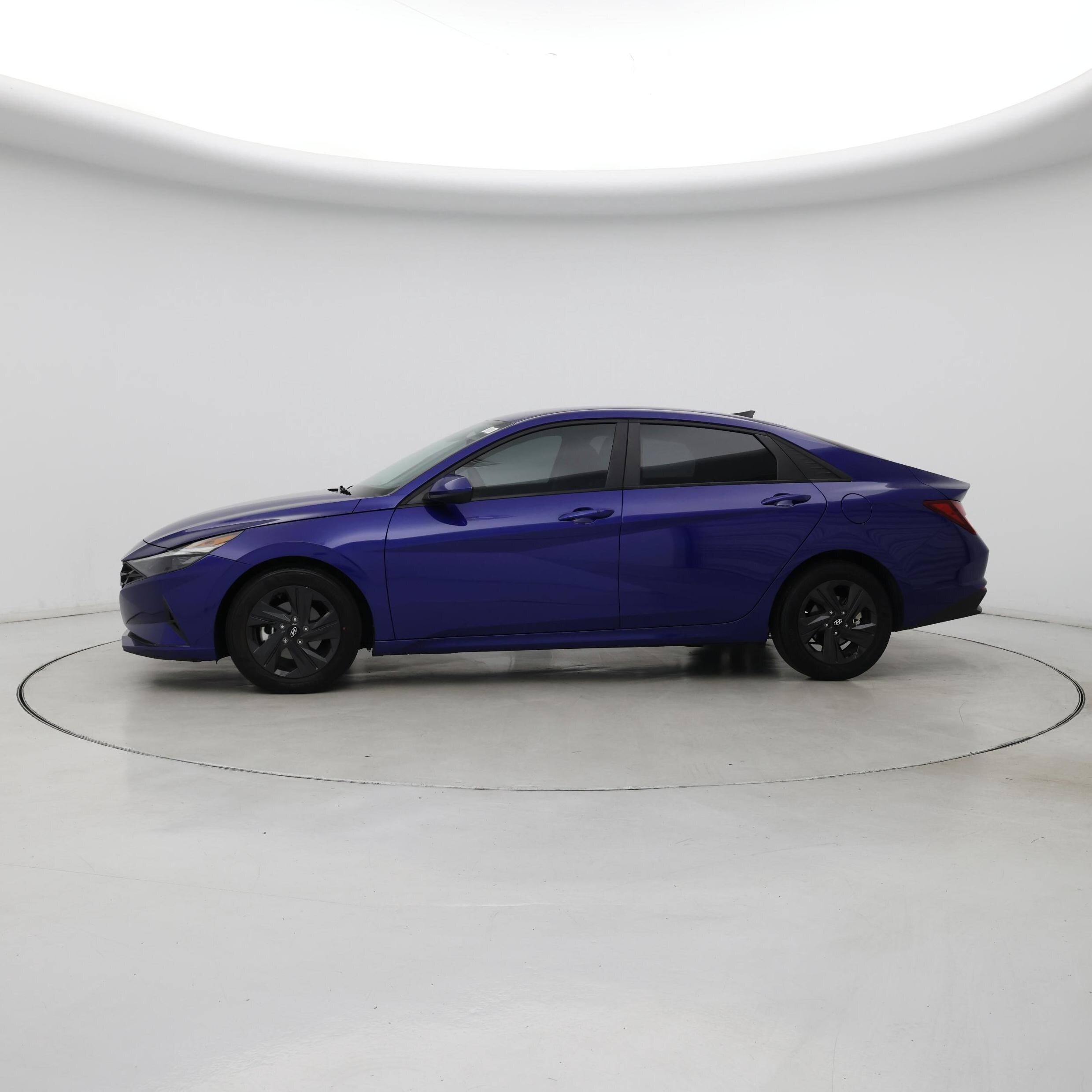 Thumbnail: 2021 Hyundai Elantra - 3