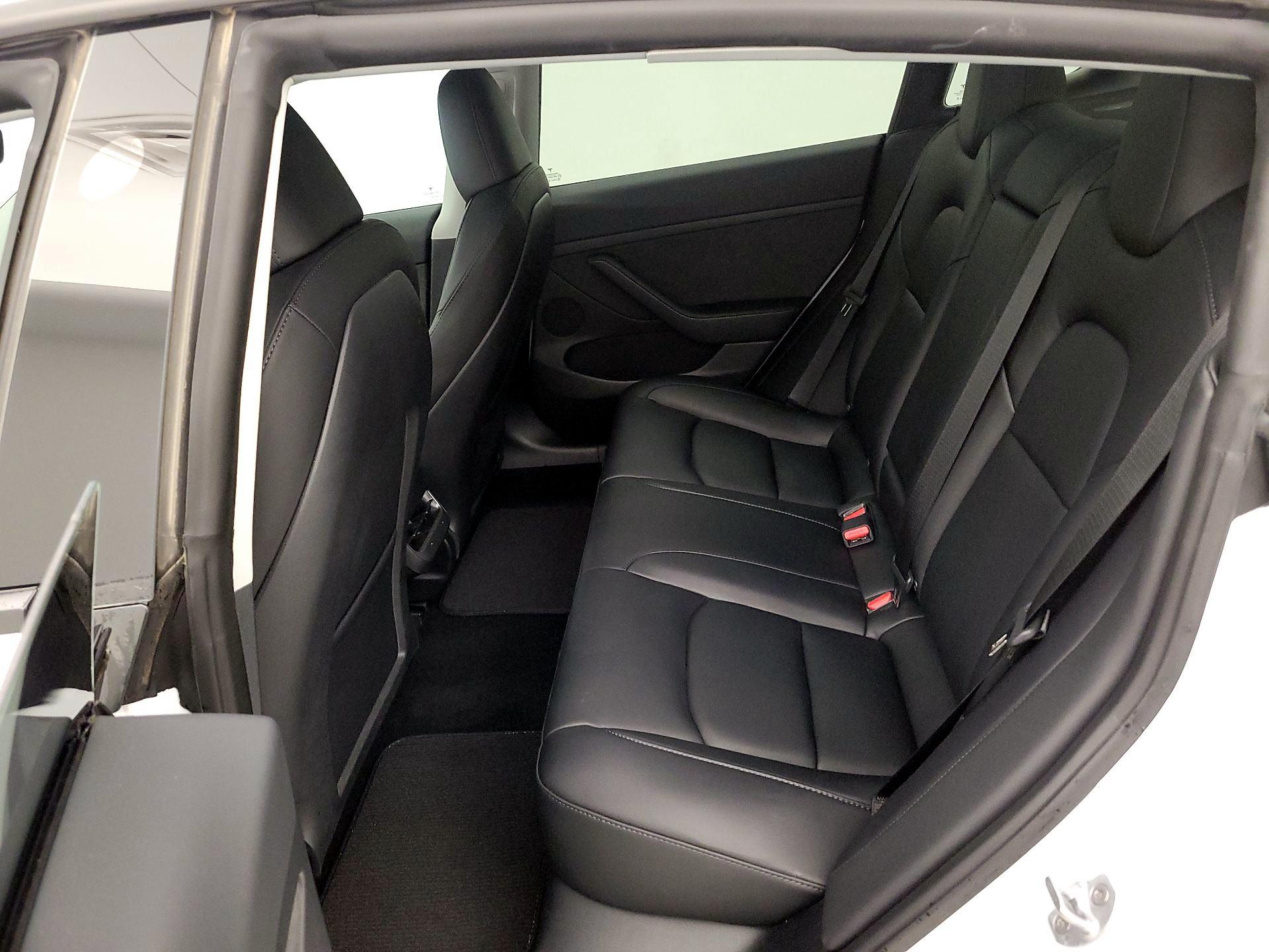 Thumbnail: 2023 Tesla Model 3 - 19