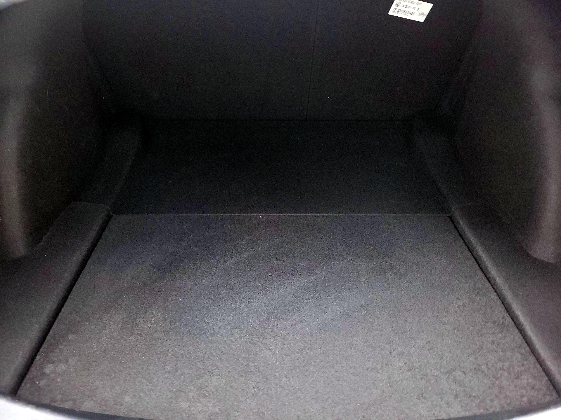 Thumbnail: 2023 Tesla Model 3 - 20