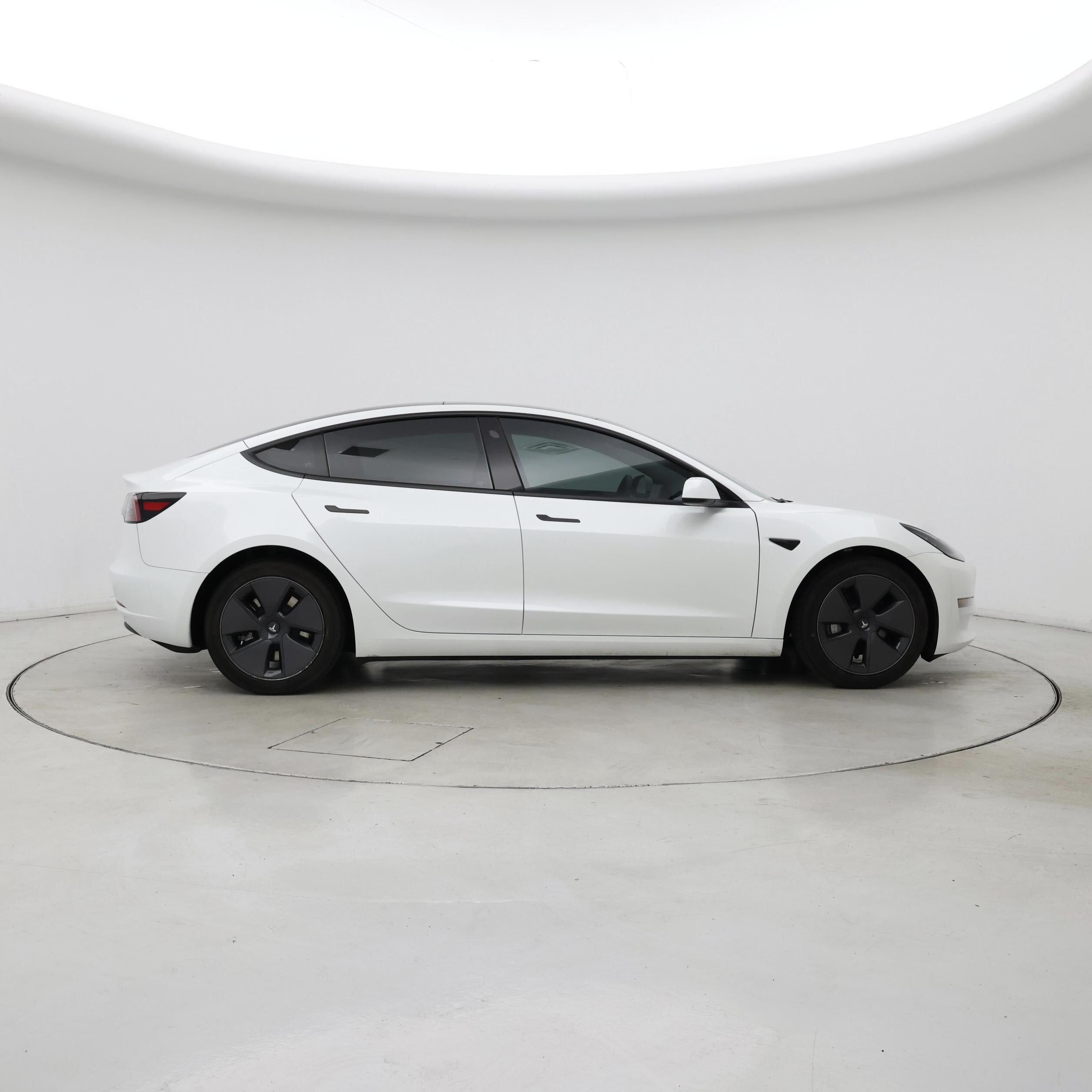 Thumbnail: 2023 Tesla Model 3 - 7