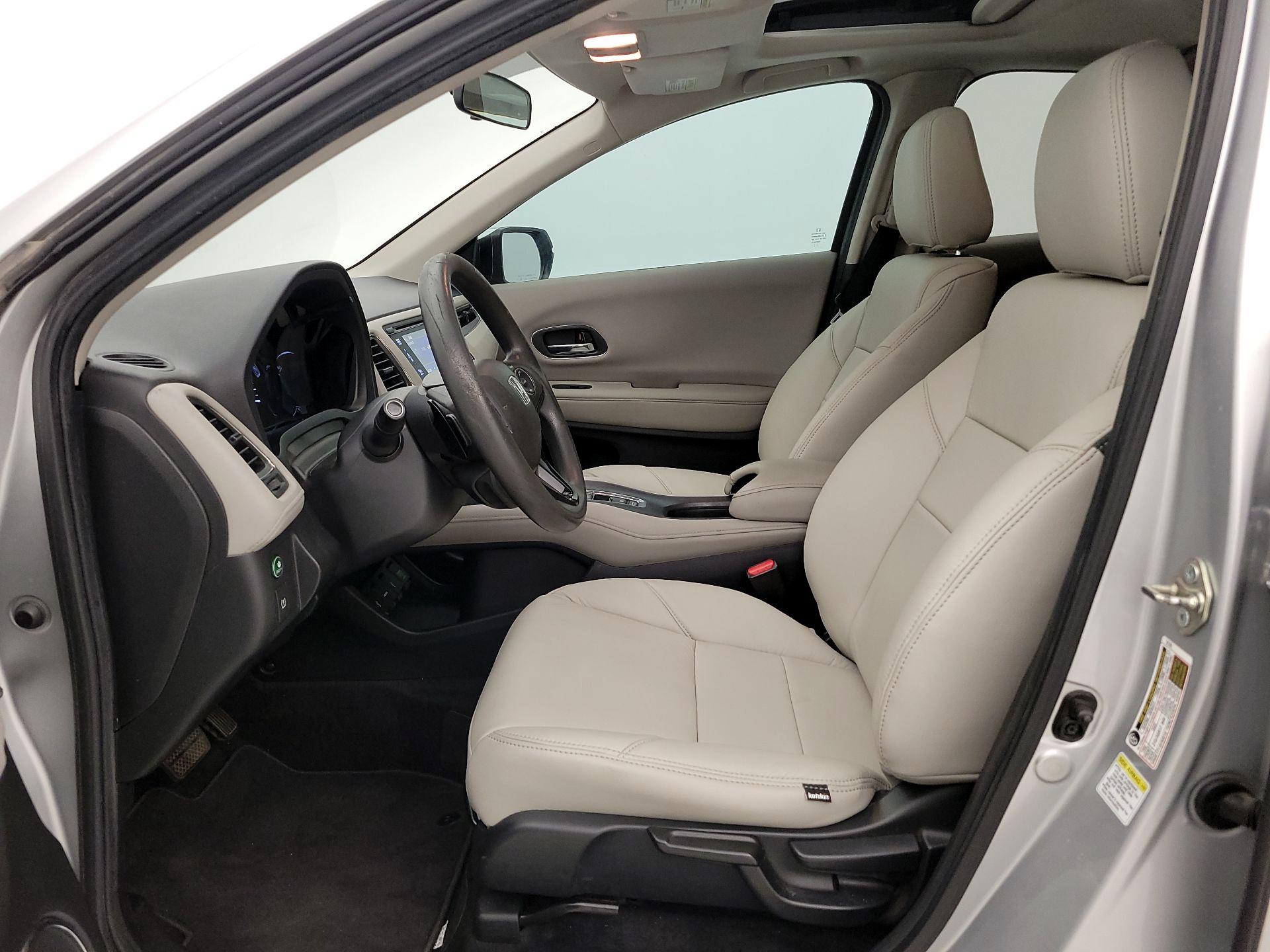 Thumbnail: 2016 Honda HR-V - 11
