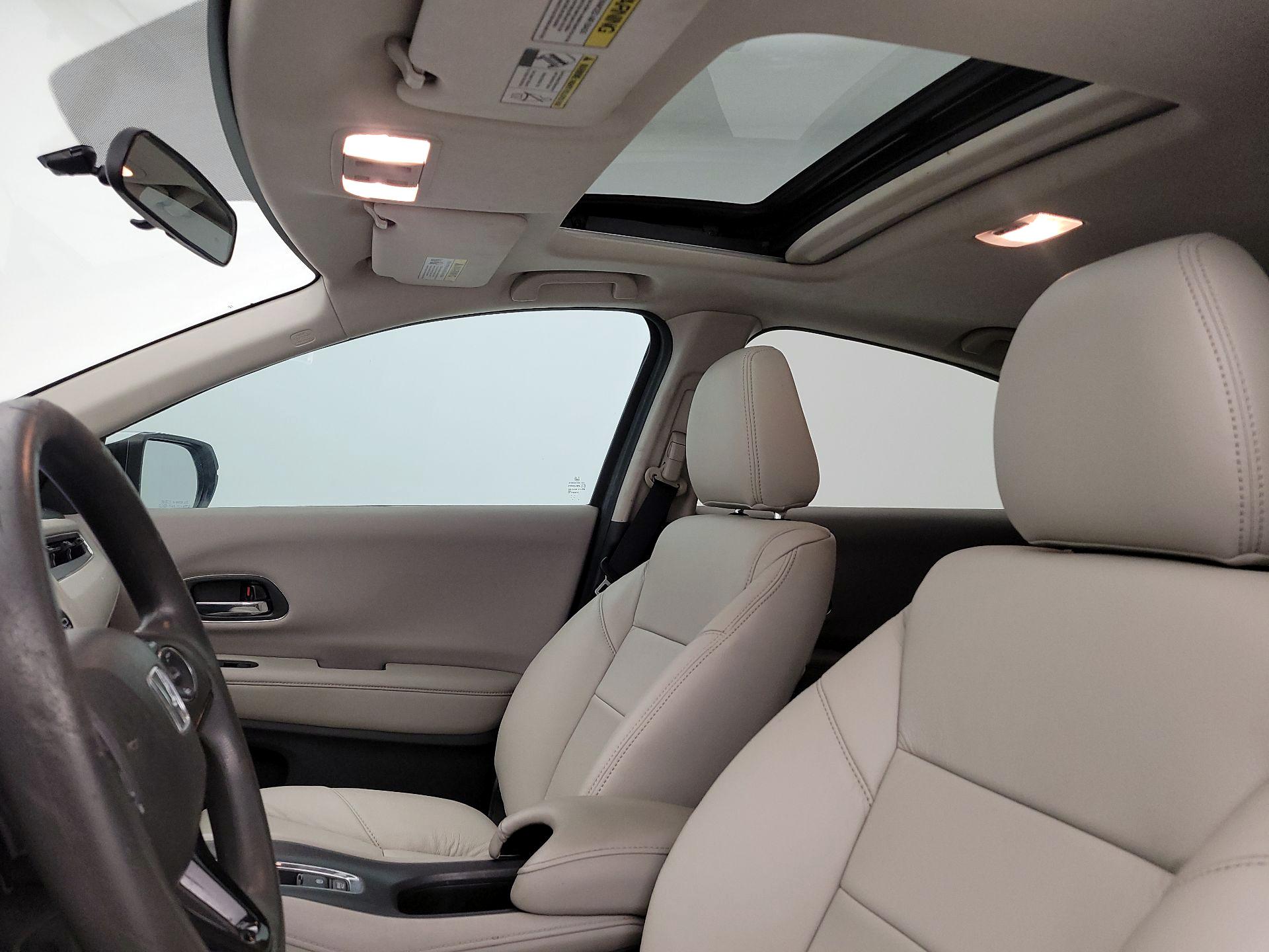 Thumbnail: 2016 Honda HR-V - 19