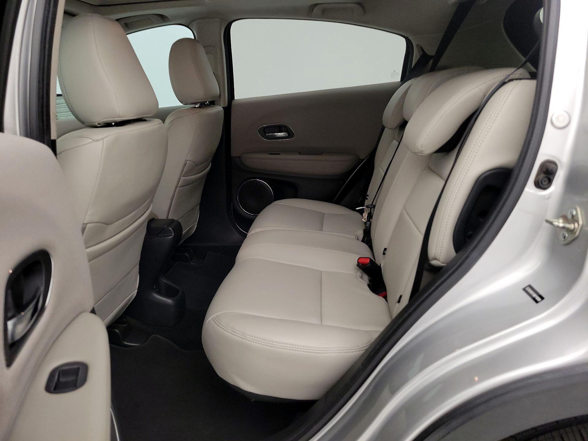 Thumbnail: 2016 Honda HR-V - 20