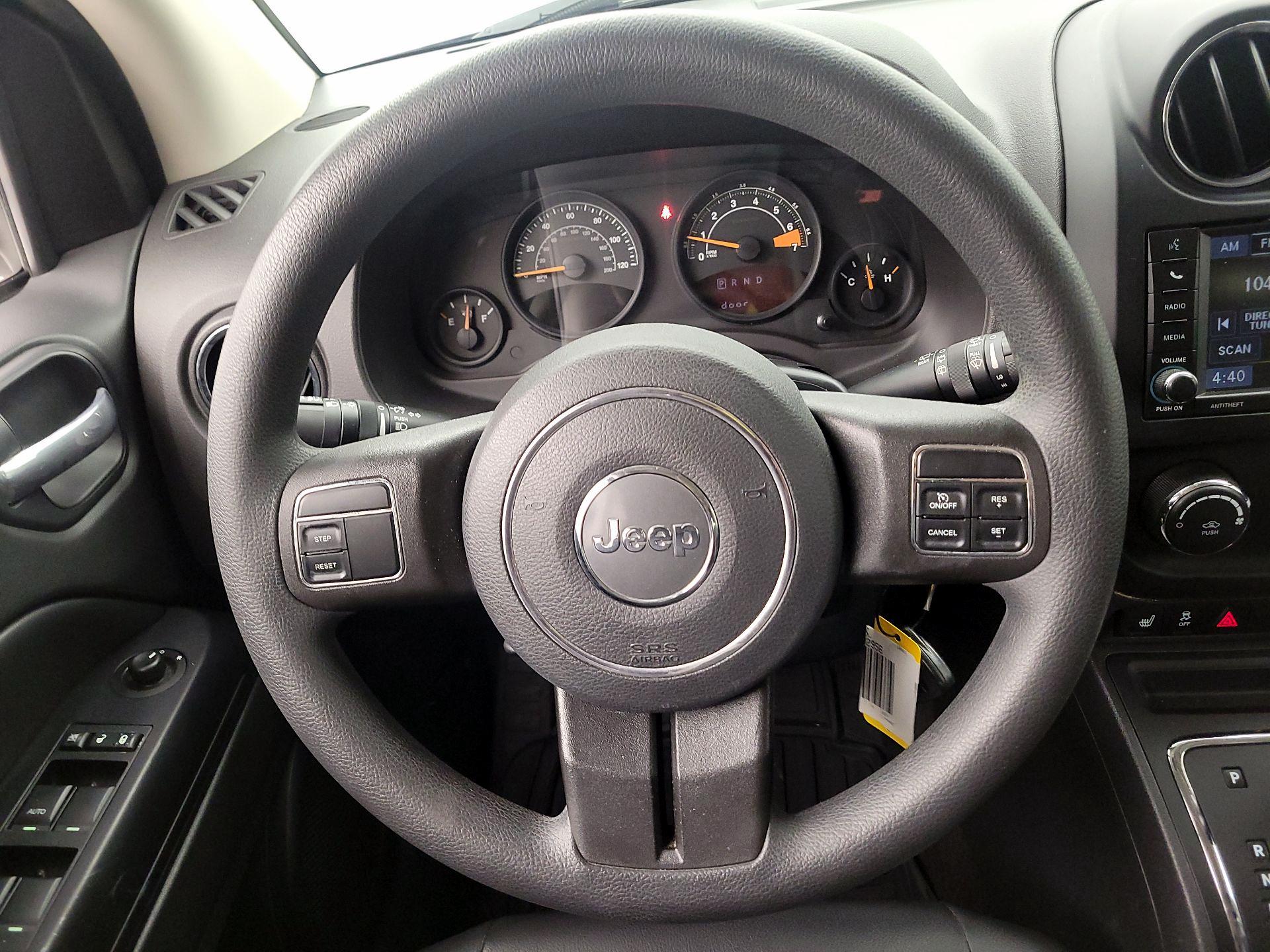 Thumbnail: 2014 Jeep Compass - 10