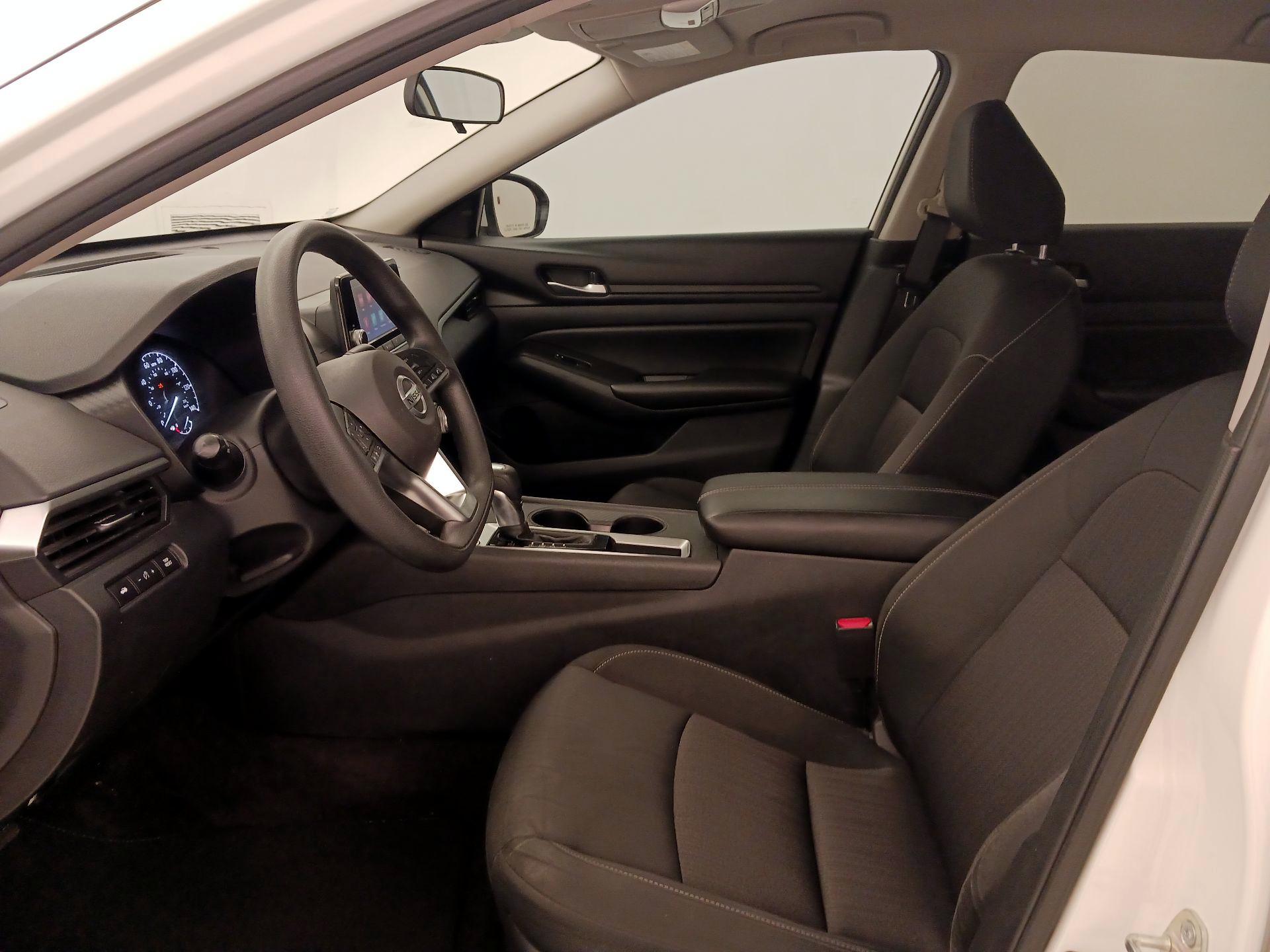 Thumbnail: 2021 Nissan Altima - 11