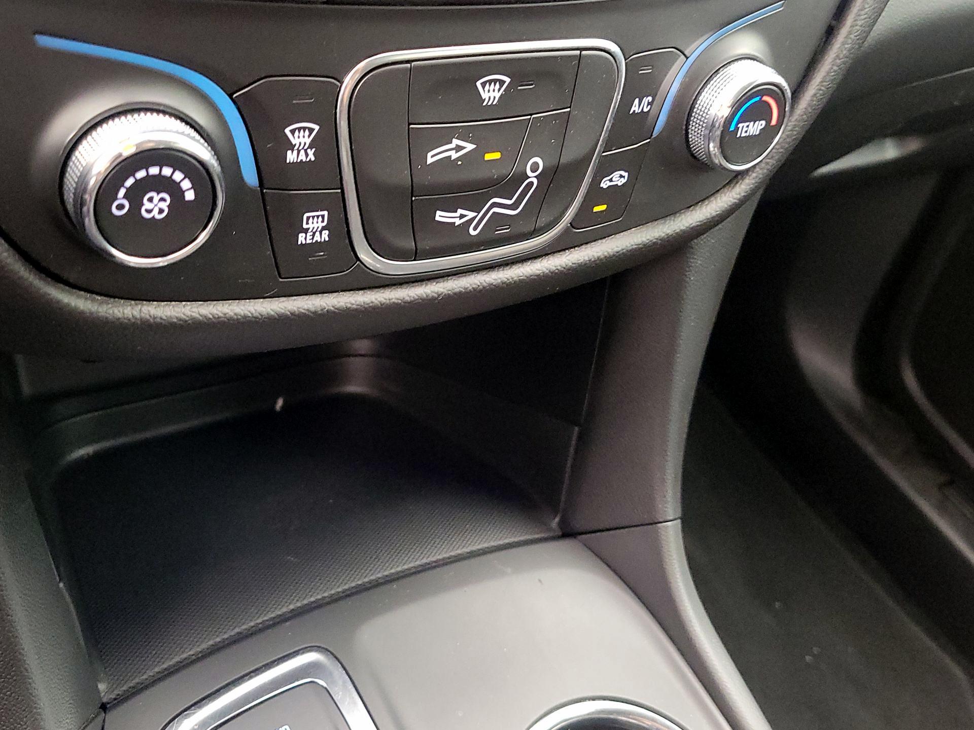 Thumbnail: 2023 Chevrolet Equinox - 16