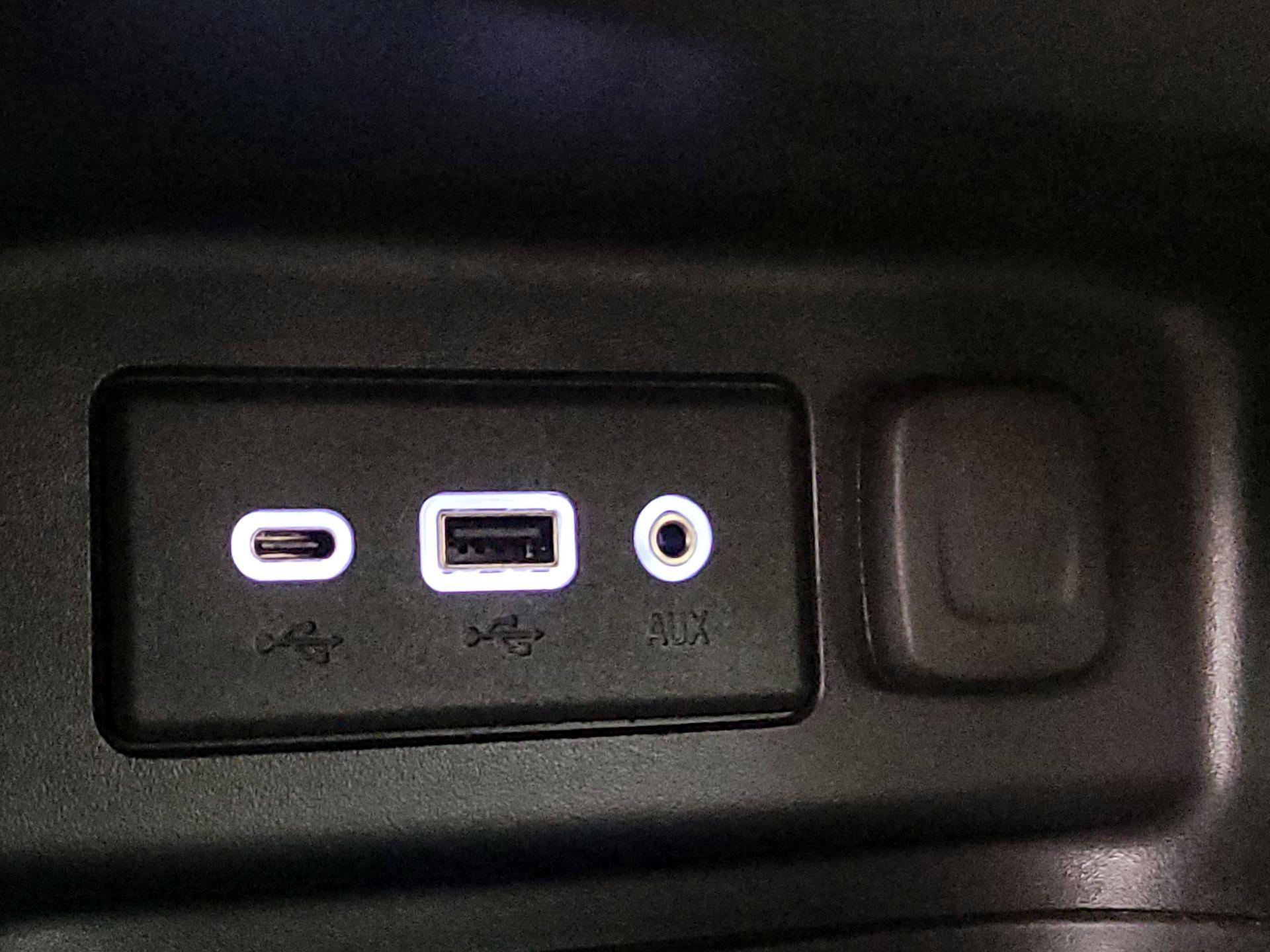 Thumbnail: 2023 Chevrolet Equinox - 18