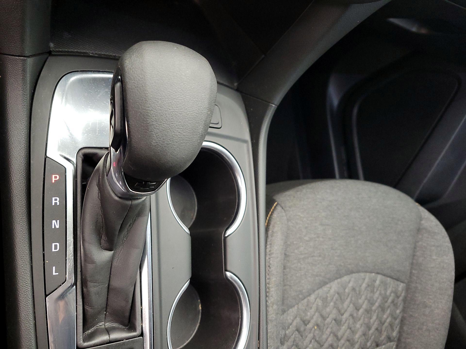 Thumbnail: 2022 Chevrolet Equinox - 17