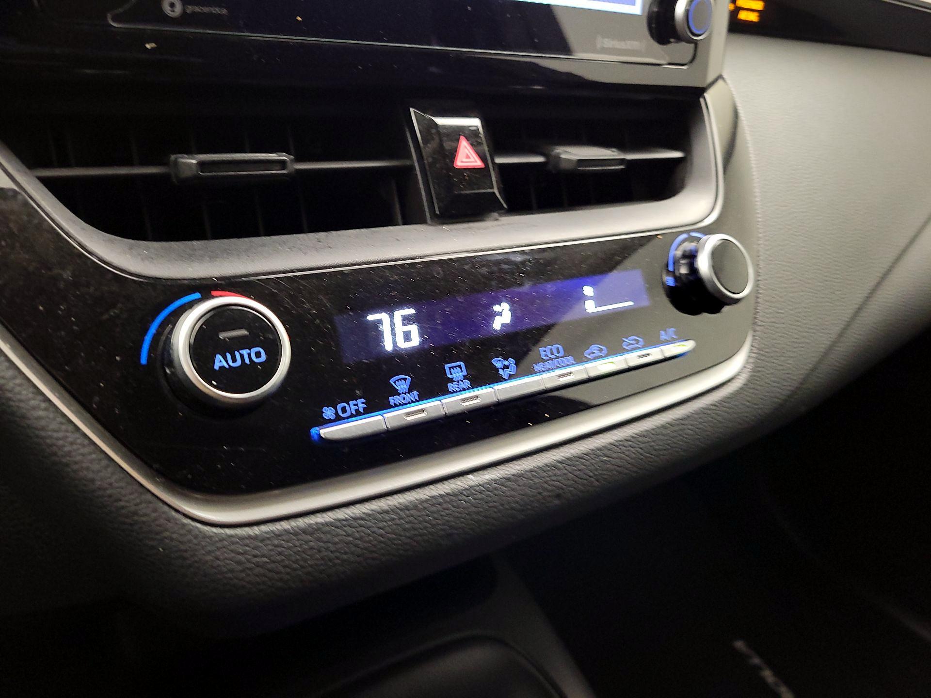 Thumbnail: 2022 Toyota Corolla - 16