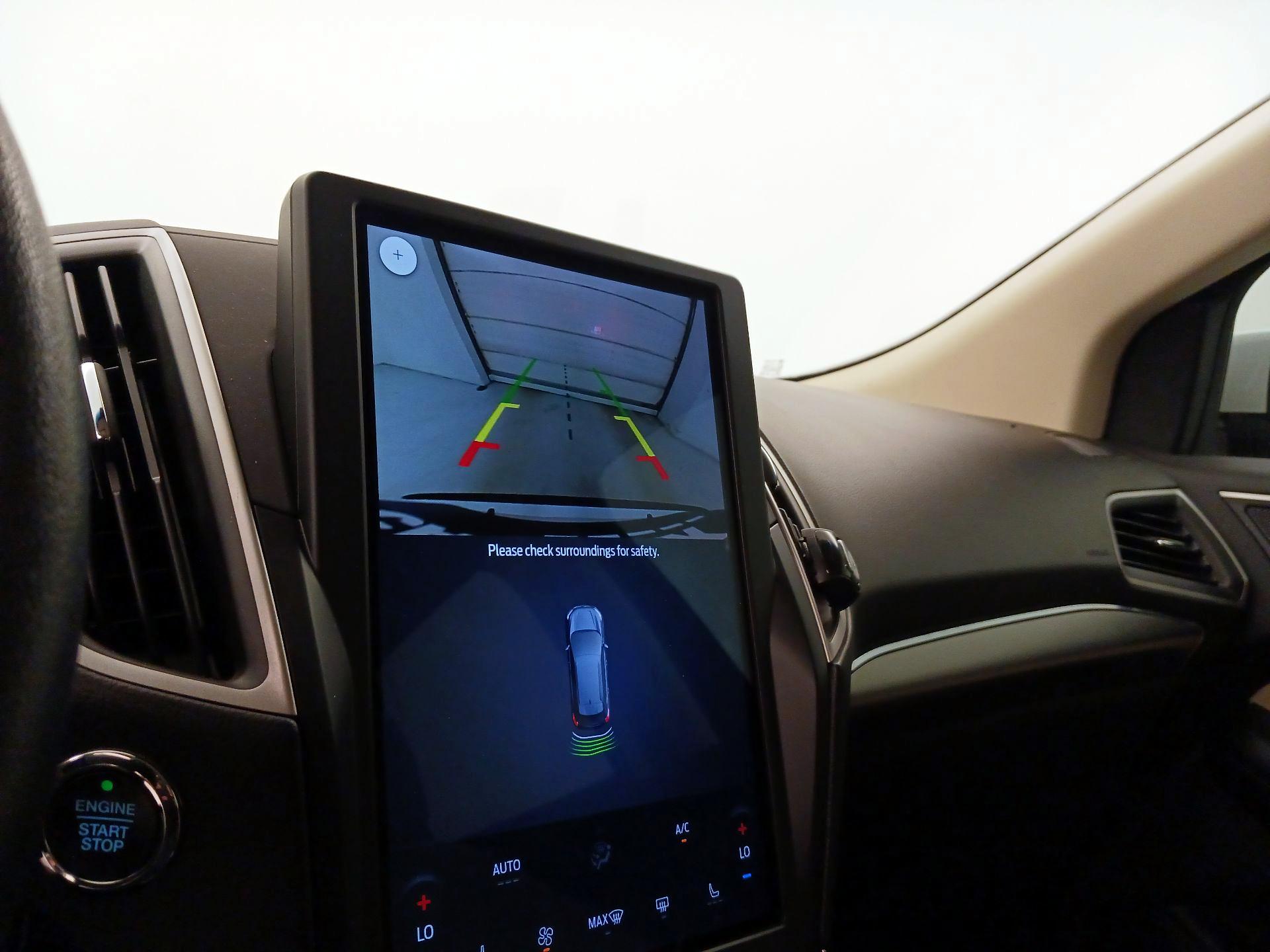 Thumbnail: 2022 Ford Edge - 14