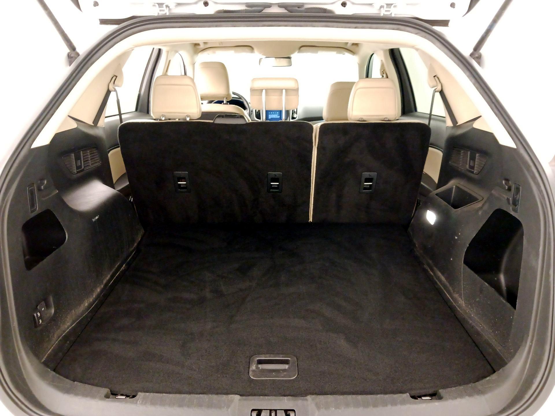 Thumbnail: 2022 Ford Edge - 20