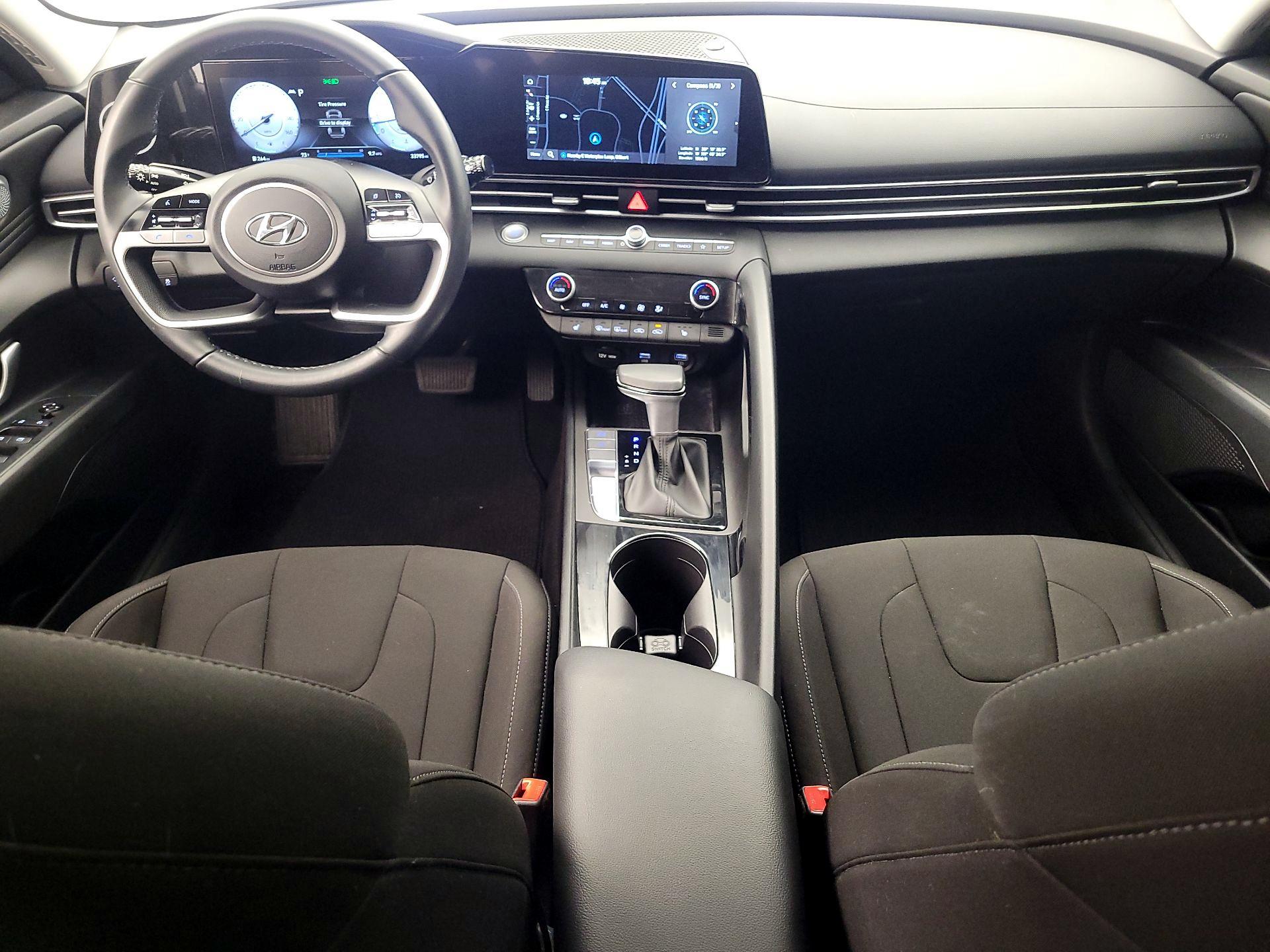 Thumbnail: 2023 Hyundai Elantra - 9