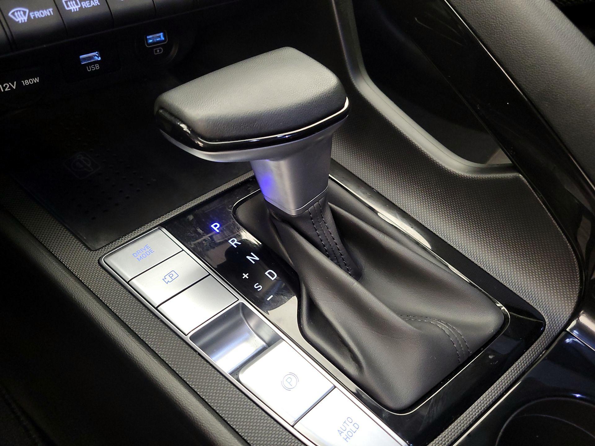 Thumbnail: 2023 Hyundai Elantra - 18