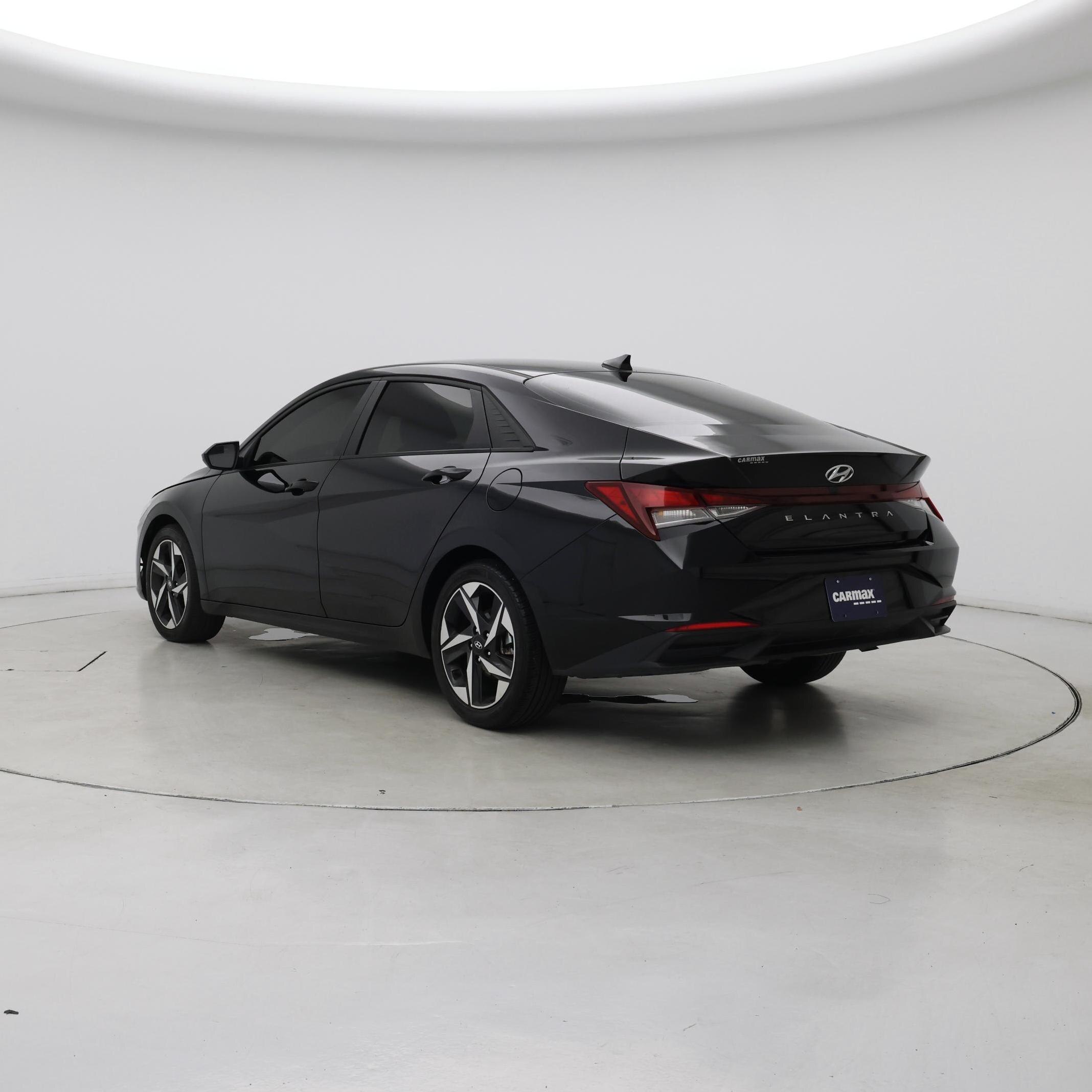 Thumbnail: 2023 Hyundai Elantra - 2