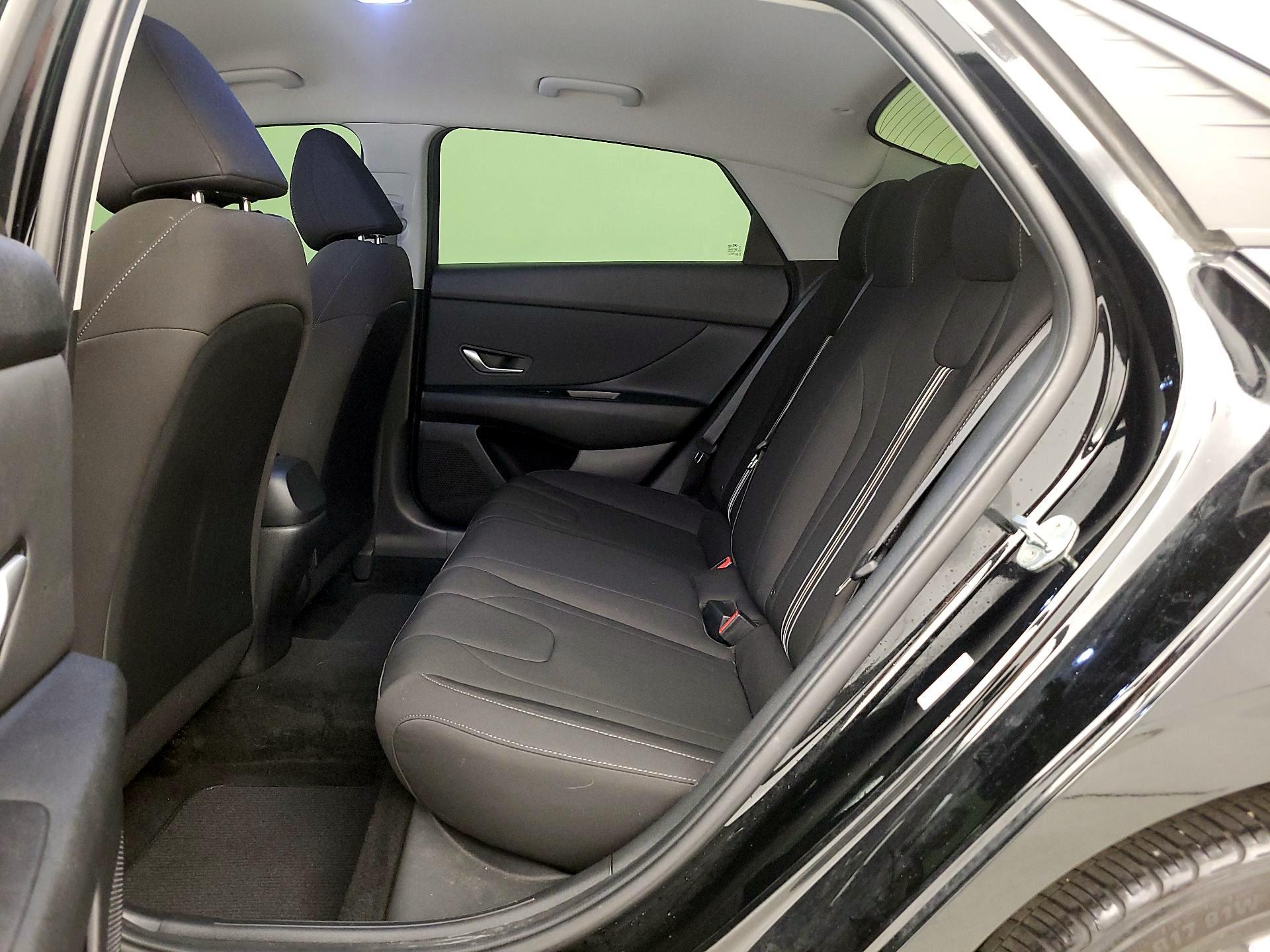 Thumbnail: 2023 Hyundai Elantra - 20