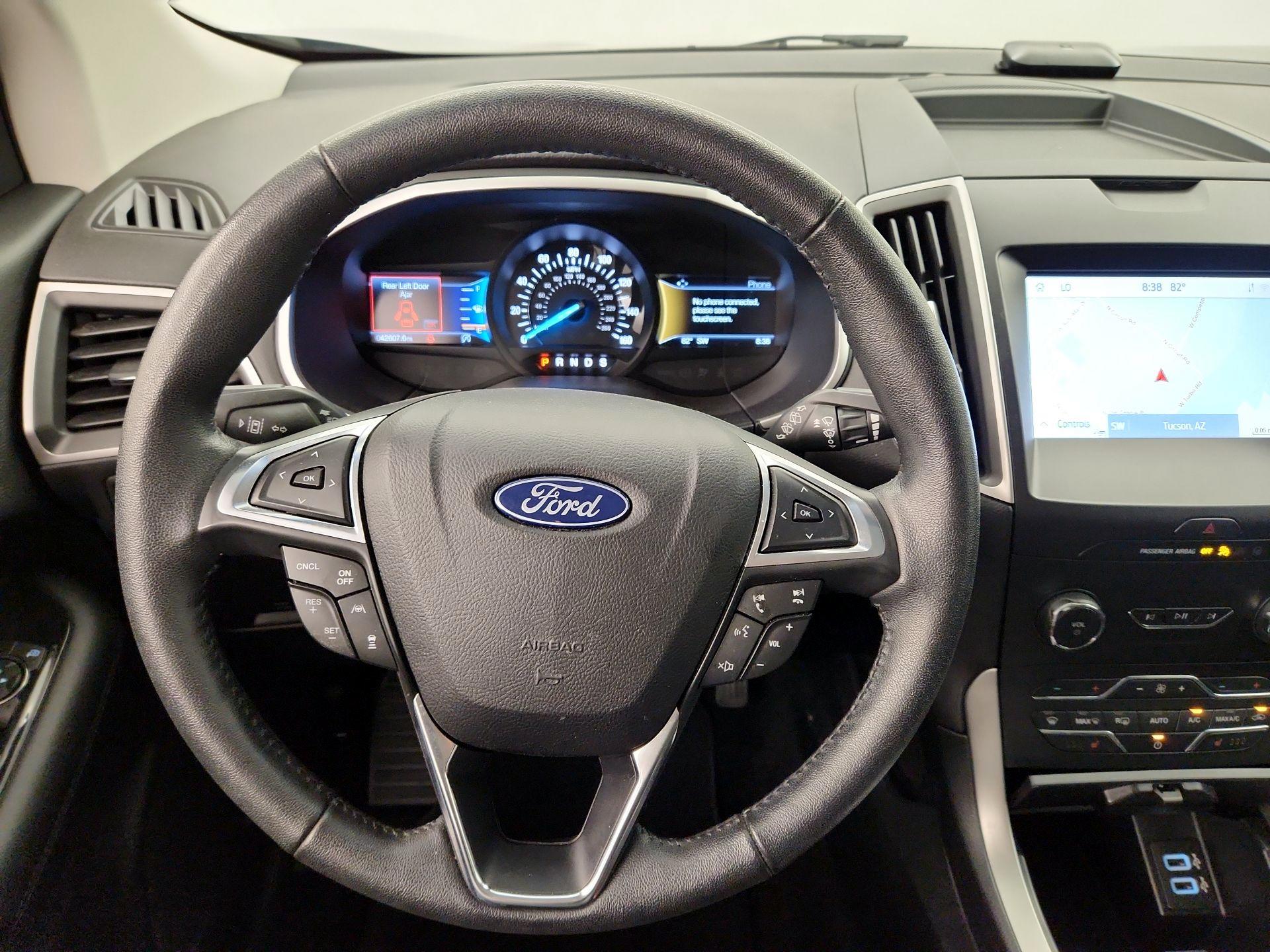 Thumbnail: 2020 Ford Edge - 10