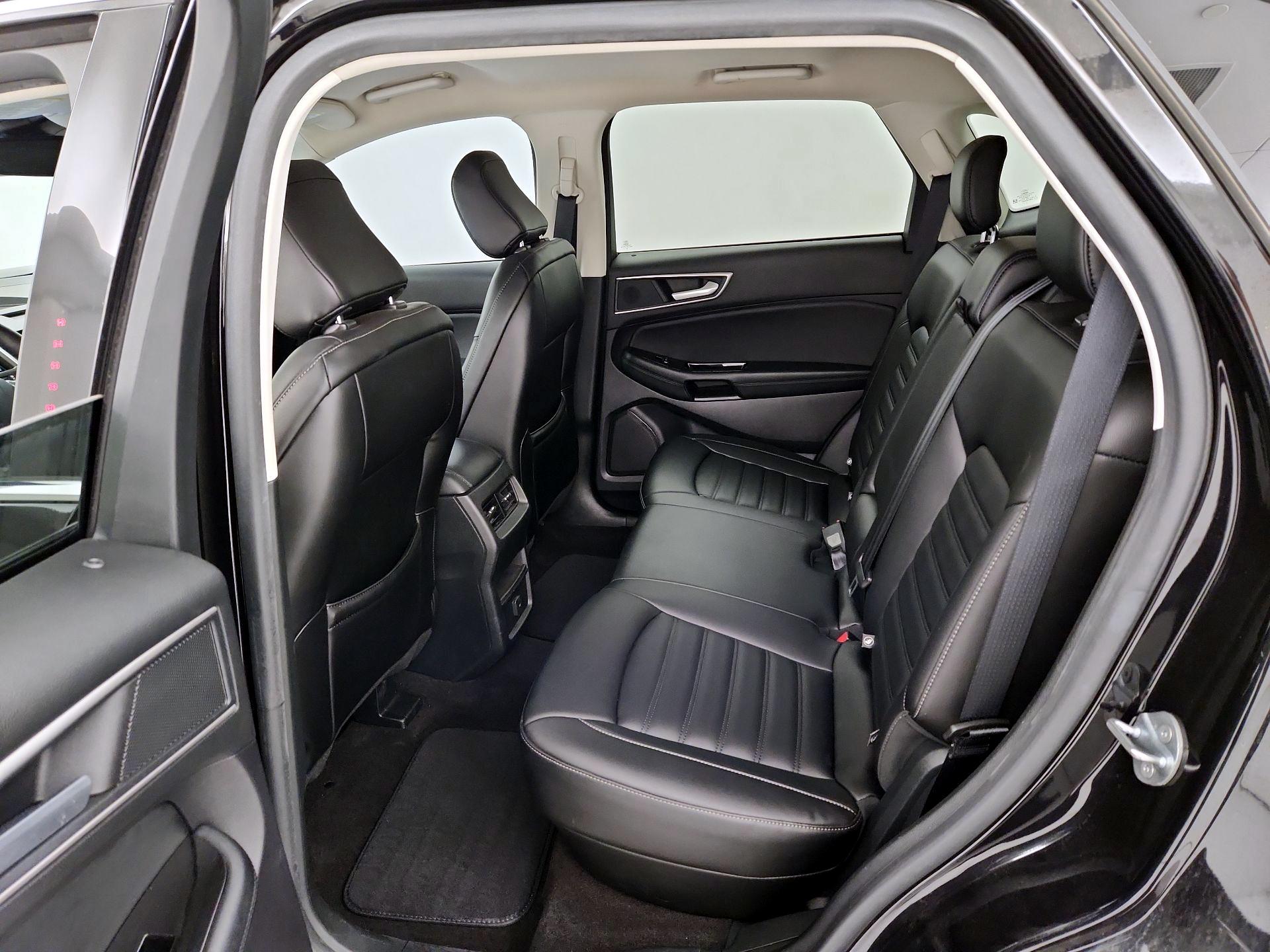 Thumbnail: 2020 Ford Edge - 20