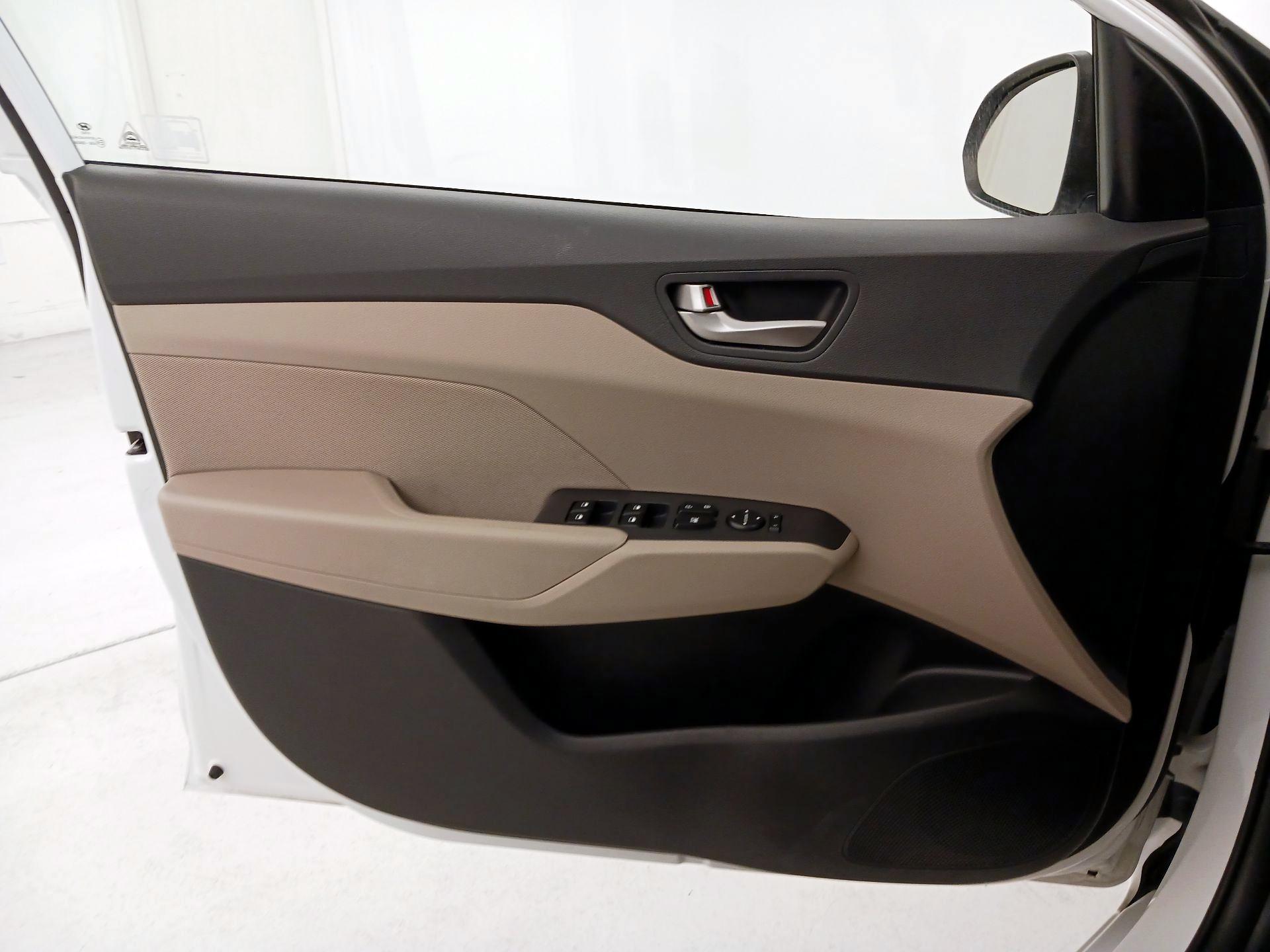 Thumbnail: 2020 Hyundai Accent - 12