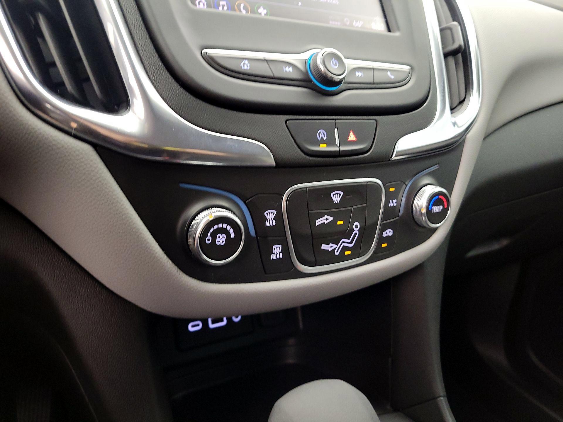 Thumbnail: 2022 Chevrolet Equinox - 16