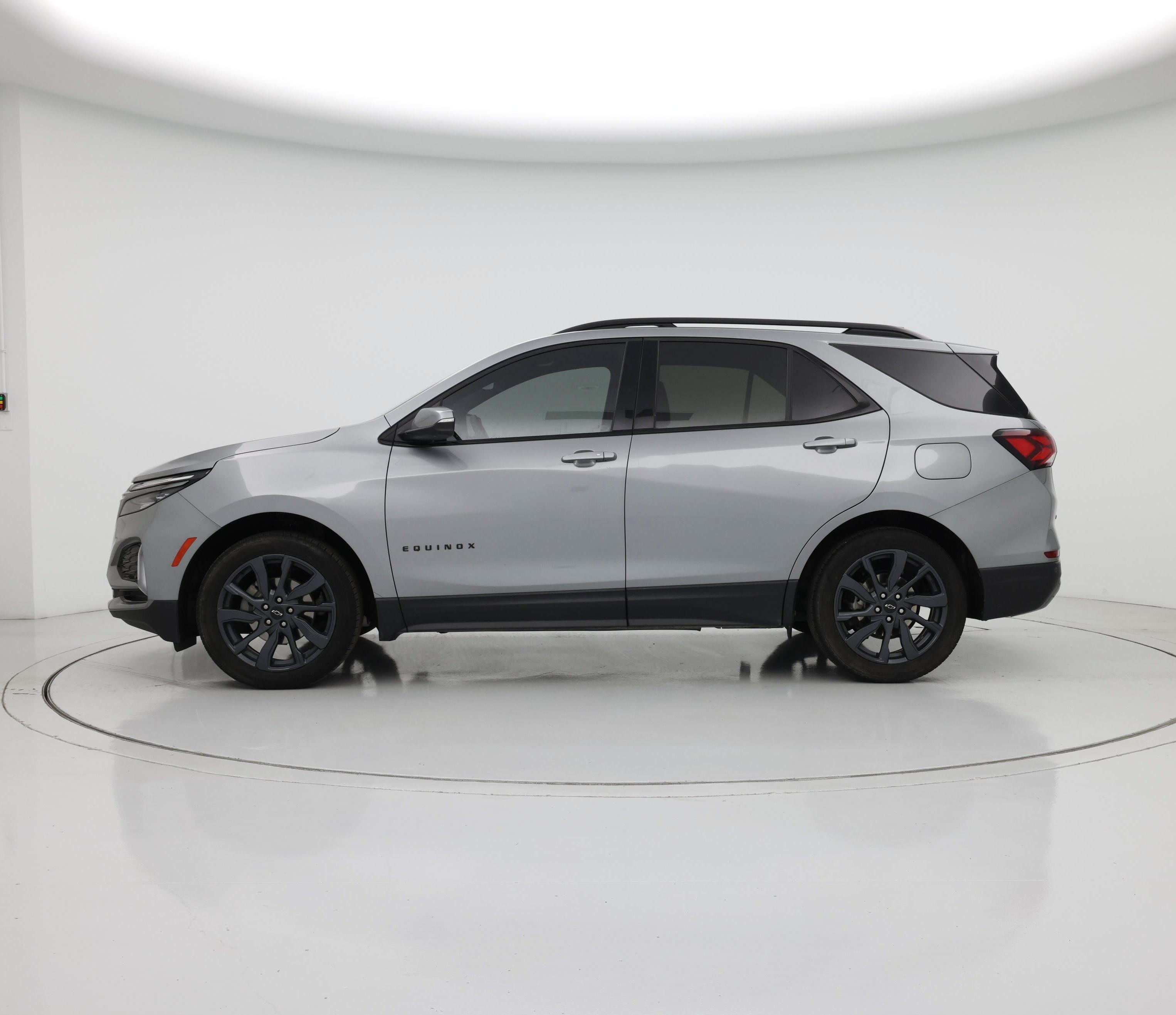 Thumbnail: 2023 Chevrolet Equinox - 3