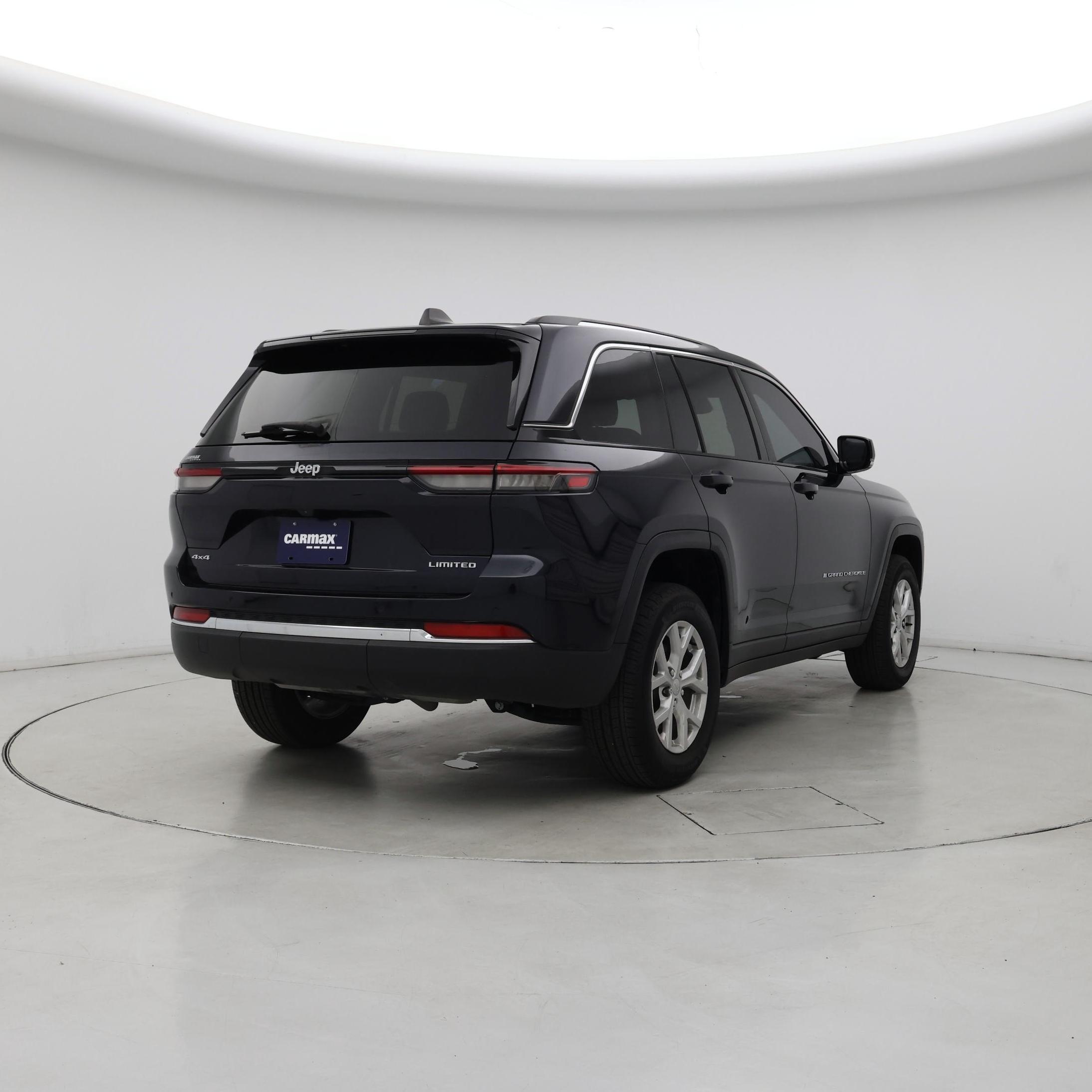 Thumbnail: 2023 Jeep Grand Cherokee - 8