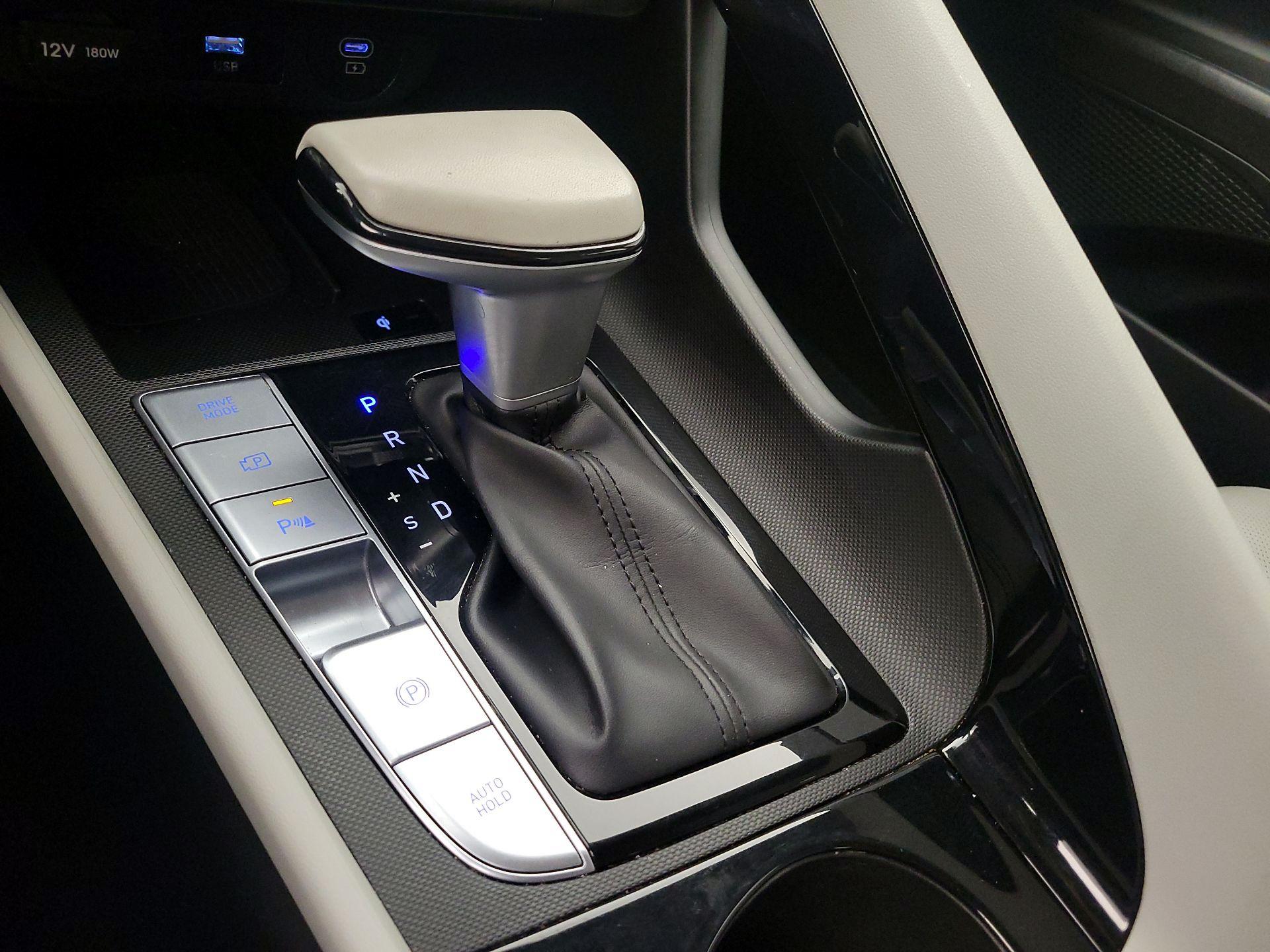 Thumbnail: 2024 Hyundai Elantra - 18