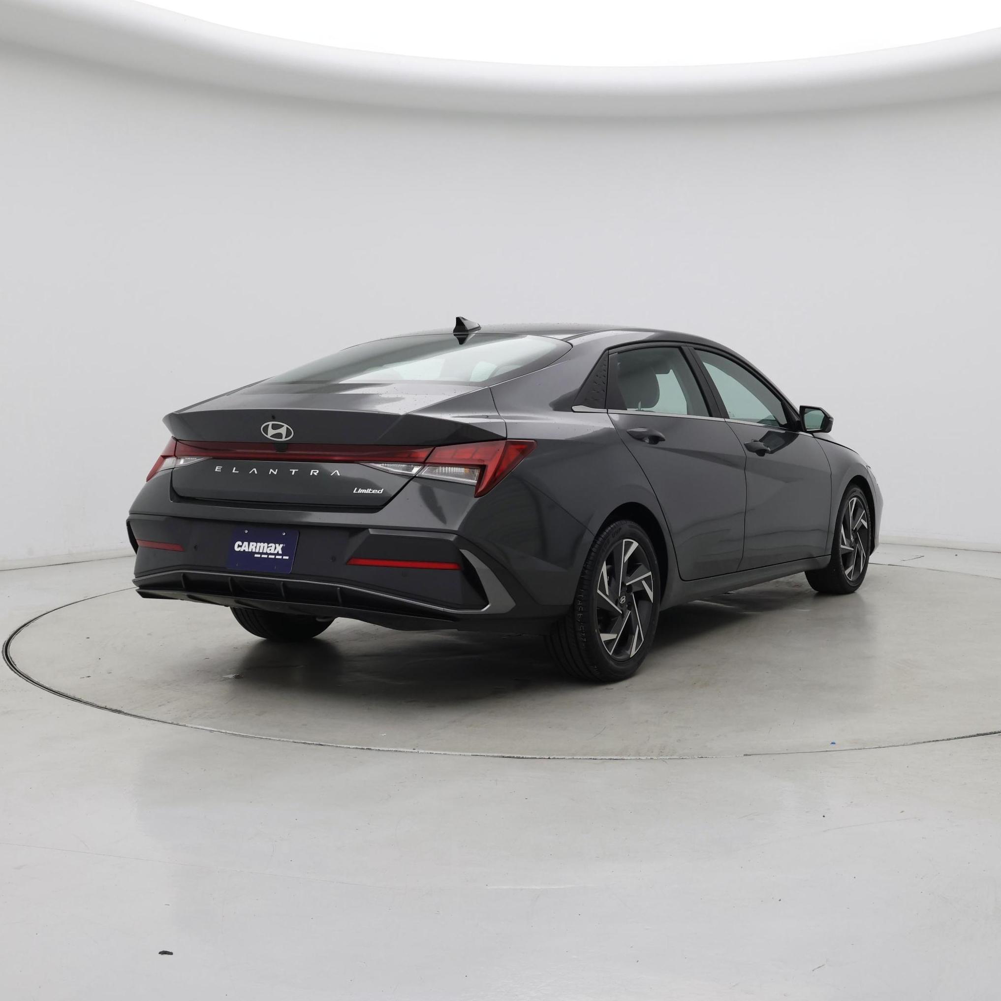 Thumbnail: 2024 Hyundai Elantra - 8