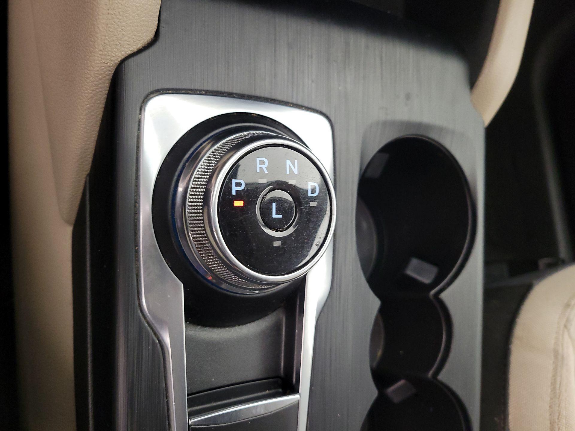 Thumbnail: 2022 Ford Escape - 17