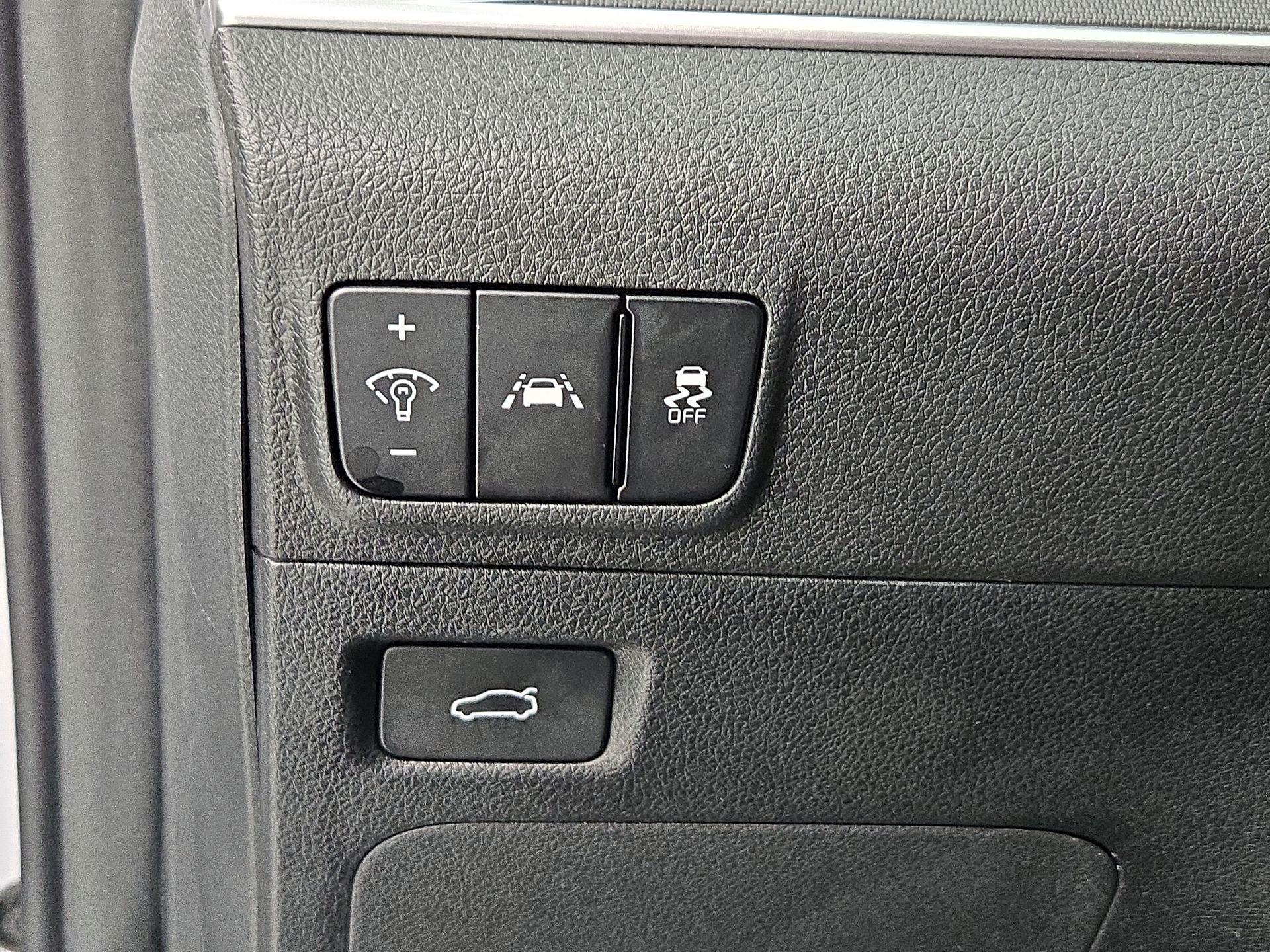 Thumbnail: 2022 Kia K5 - 13