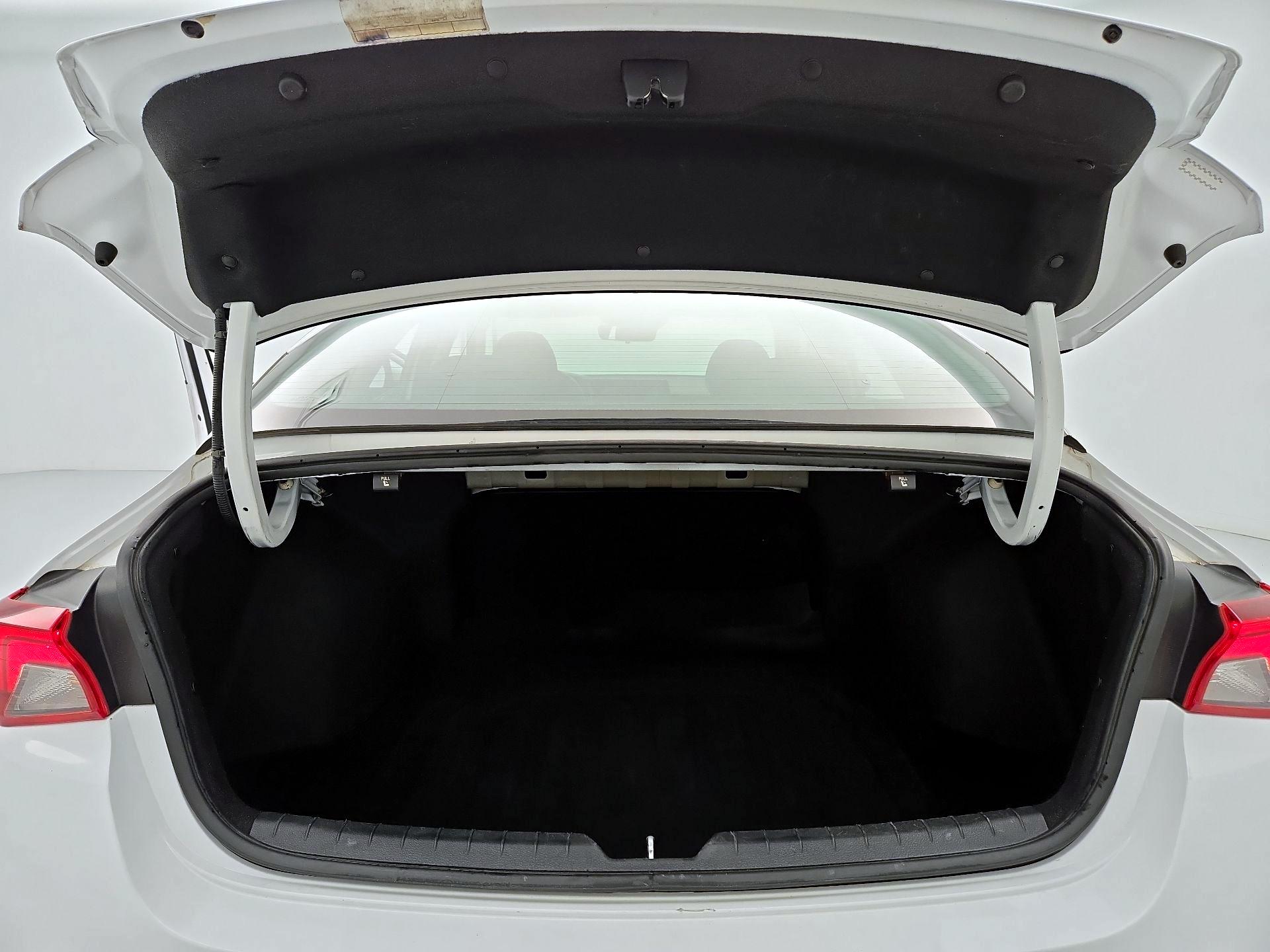 Thumbnail: 2022 Kia K5 - 20