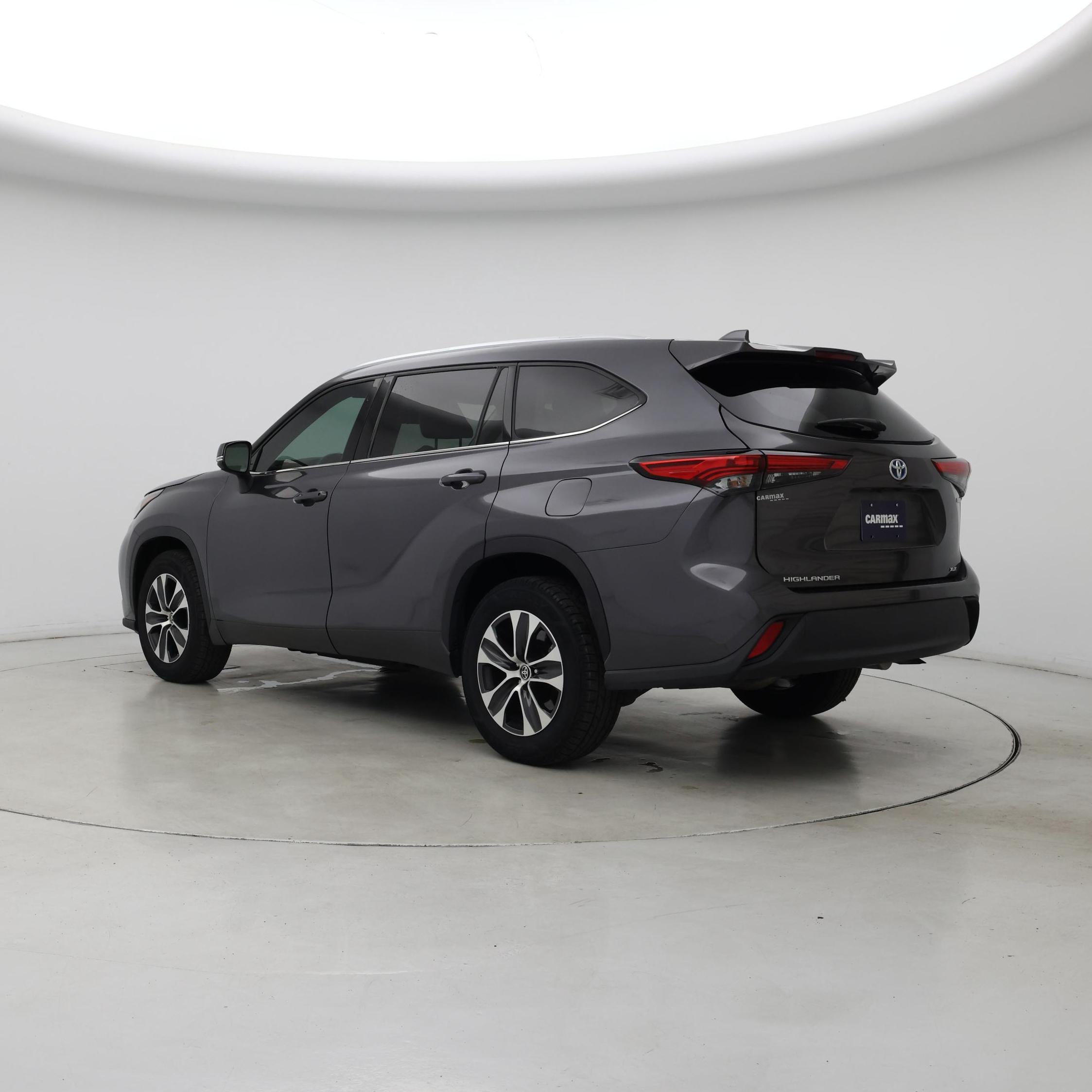 Thumbnail: 2021 Toyota Highlander - 2