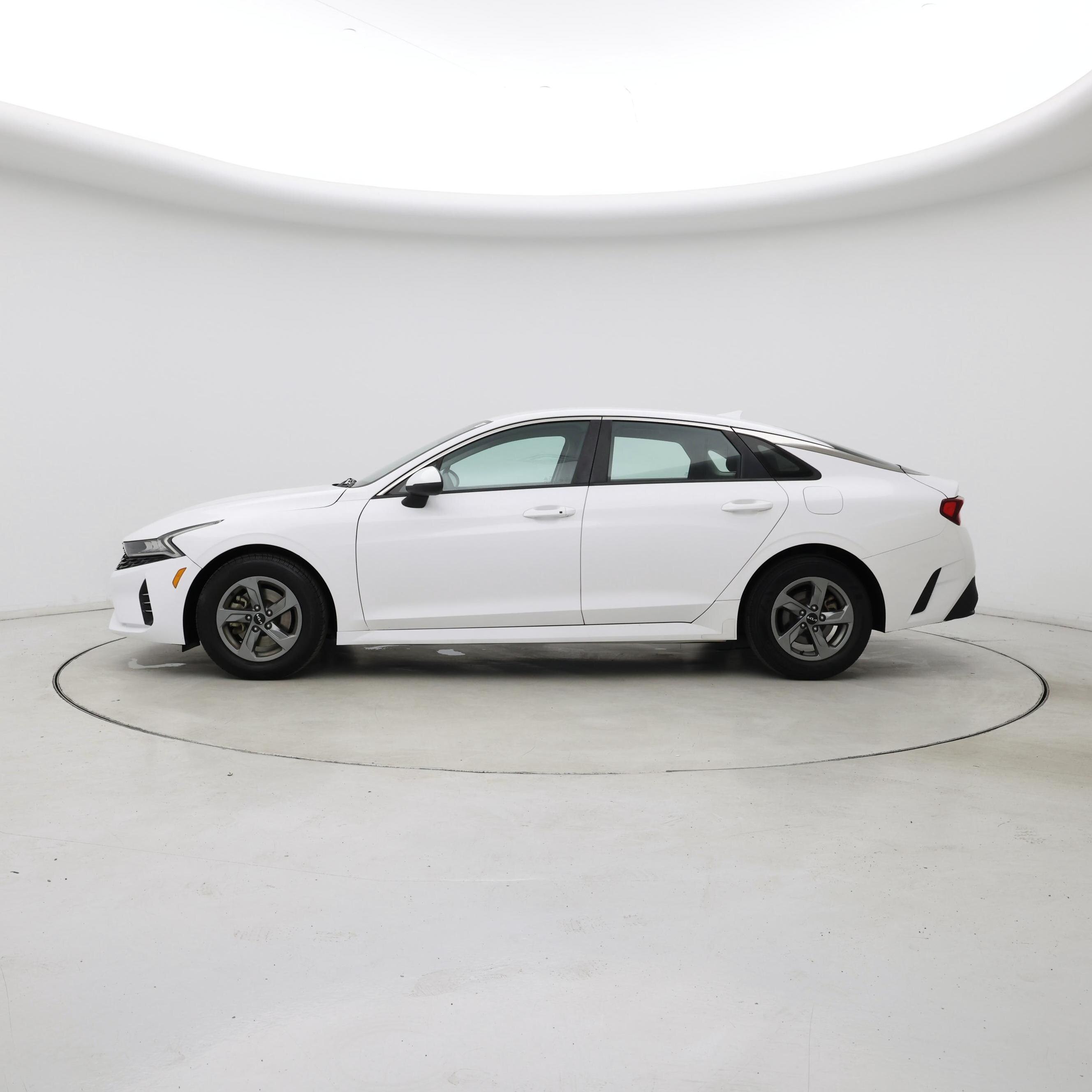 Thumbnail: 2022 Kia K5 - 3