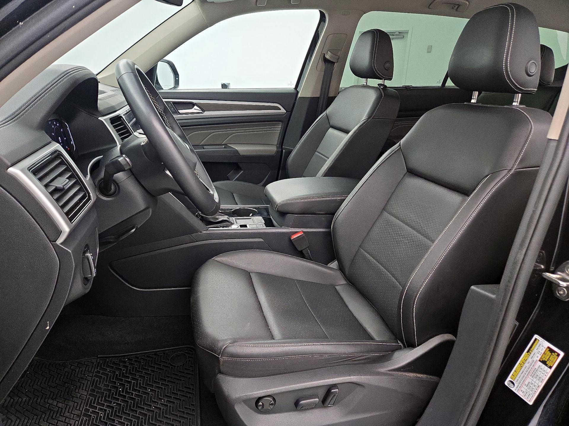 Thumbnail: 2023 Volkswagen Atlas - 11