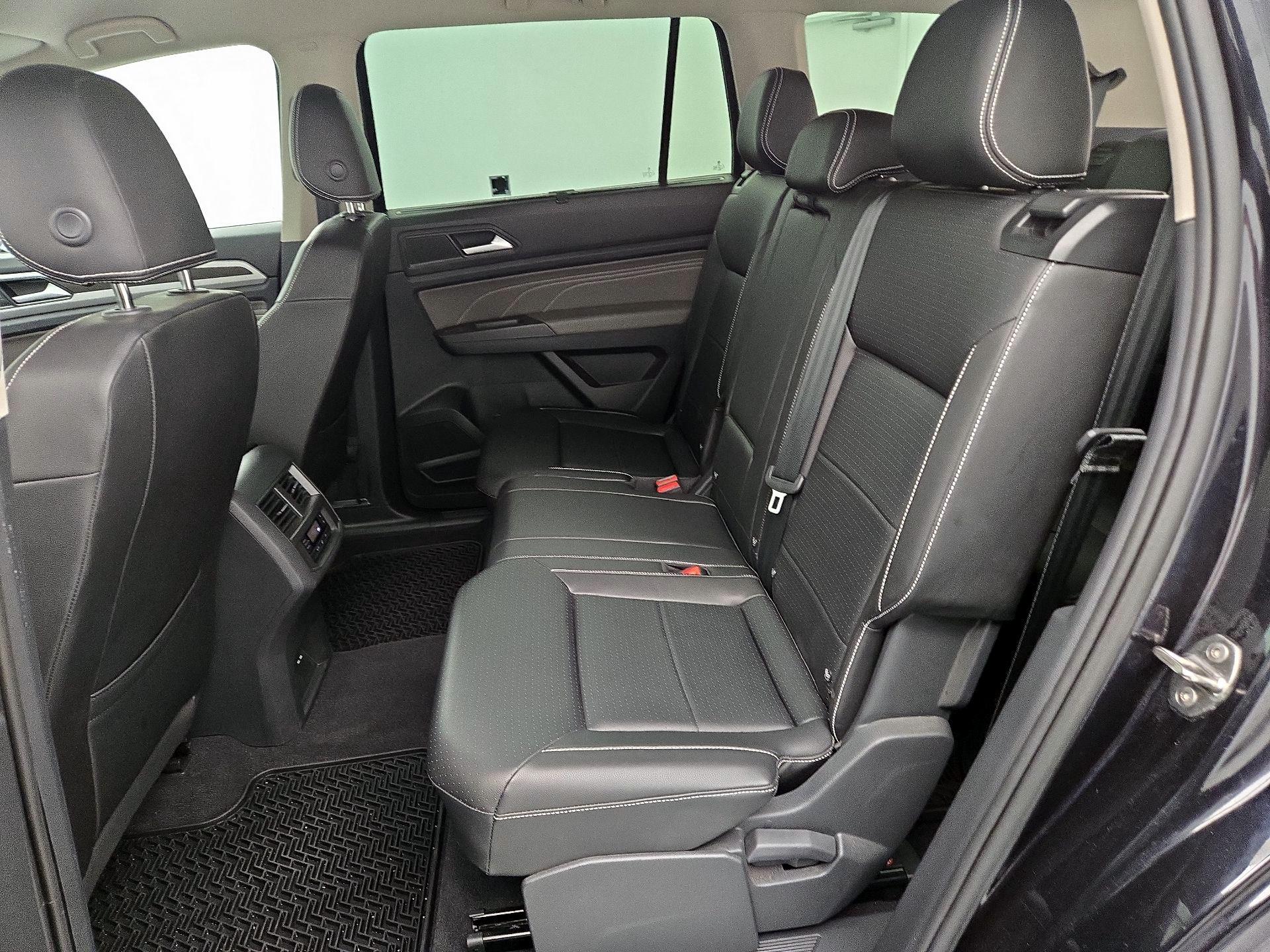 Thumbnail: 2023 Volkswagen Atlas - 19