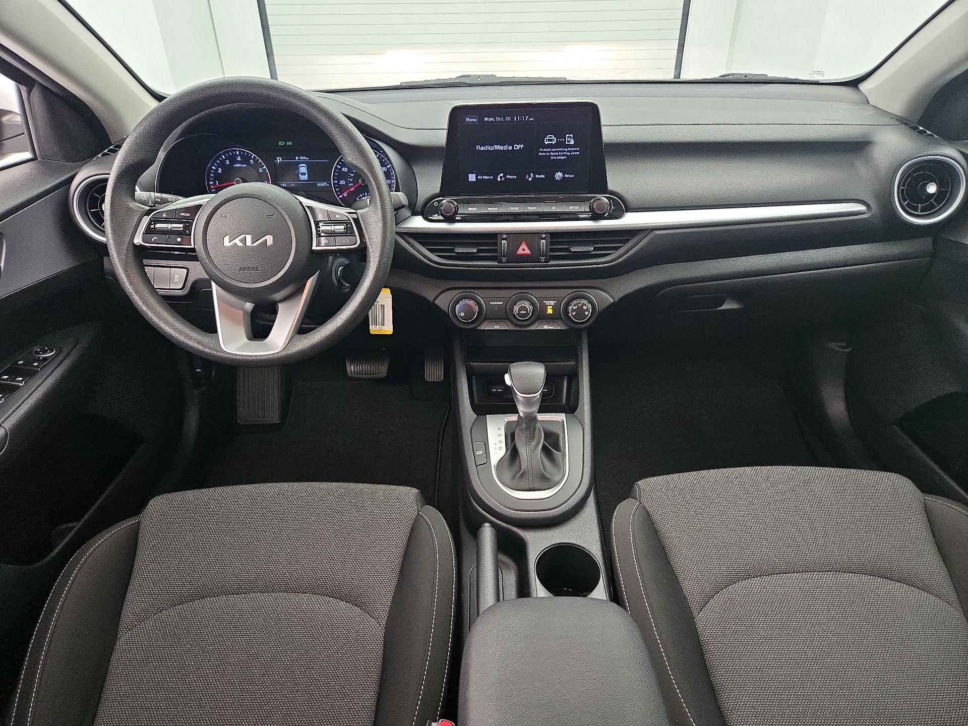 Thumbnail: 2023 Kia Forte - 9