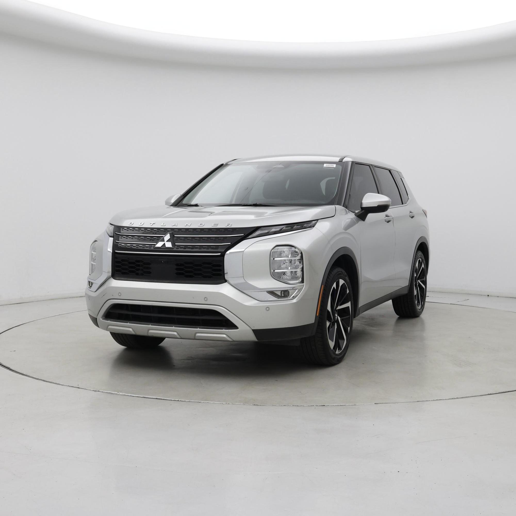 Thumbnail: 2022 Mitsubishi Outlander - 4