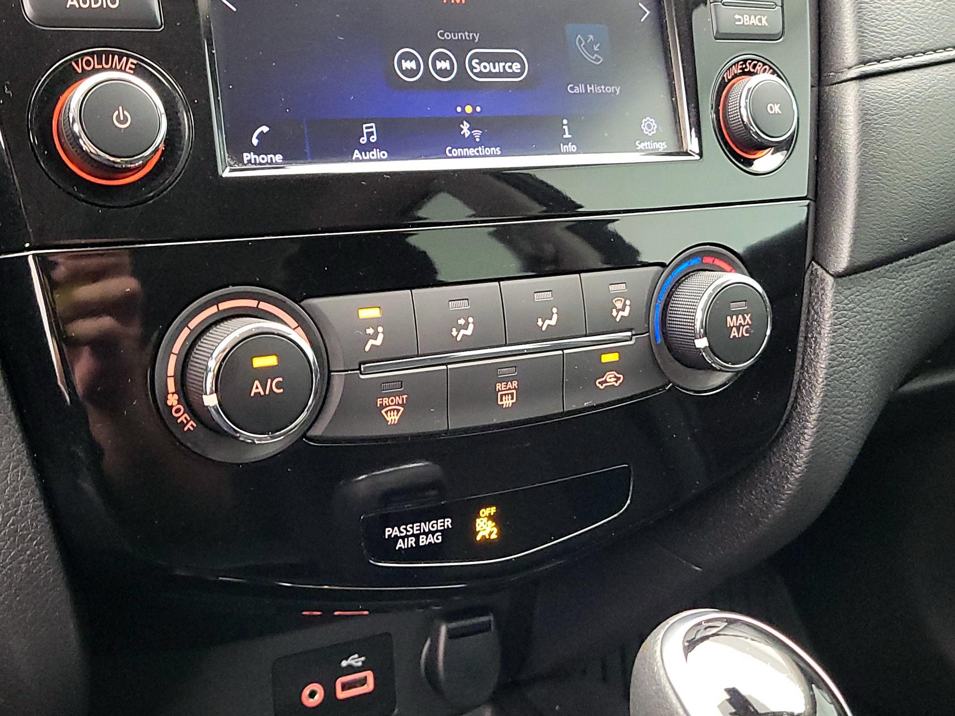 Thumbnail: 2020 Nissan Rogue - 16