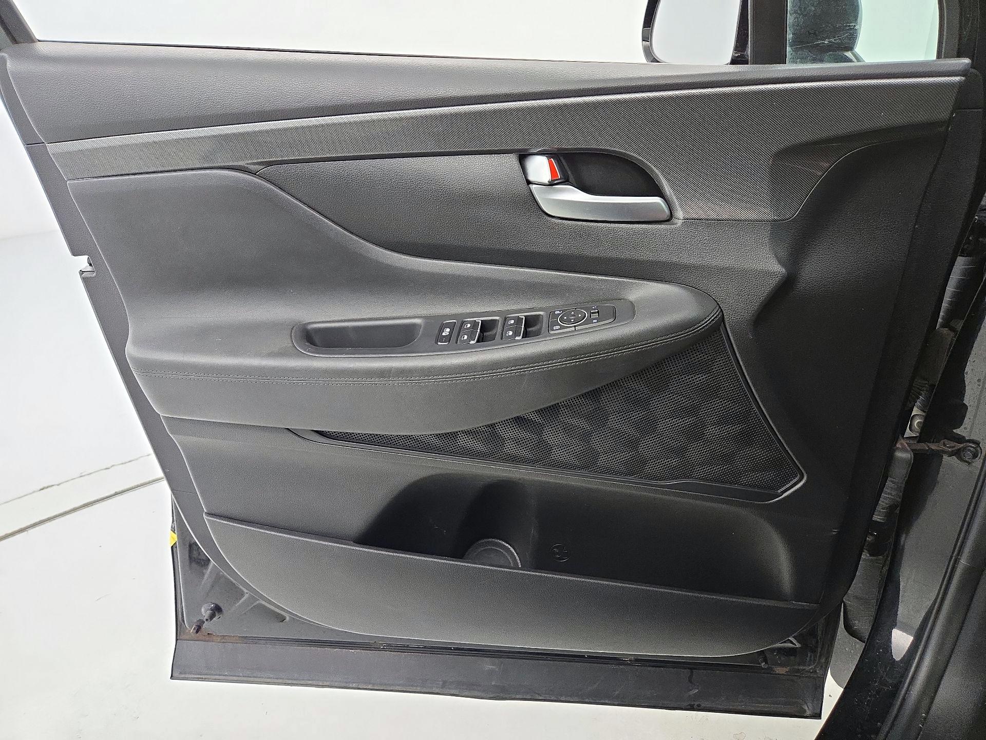 Thumbnail: 2023 Hyundai Santa Fe - 12