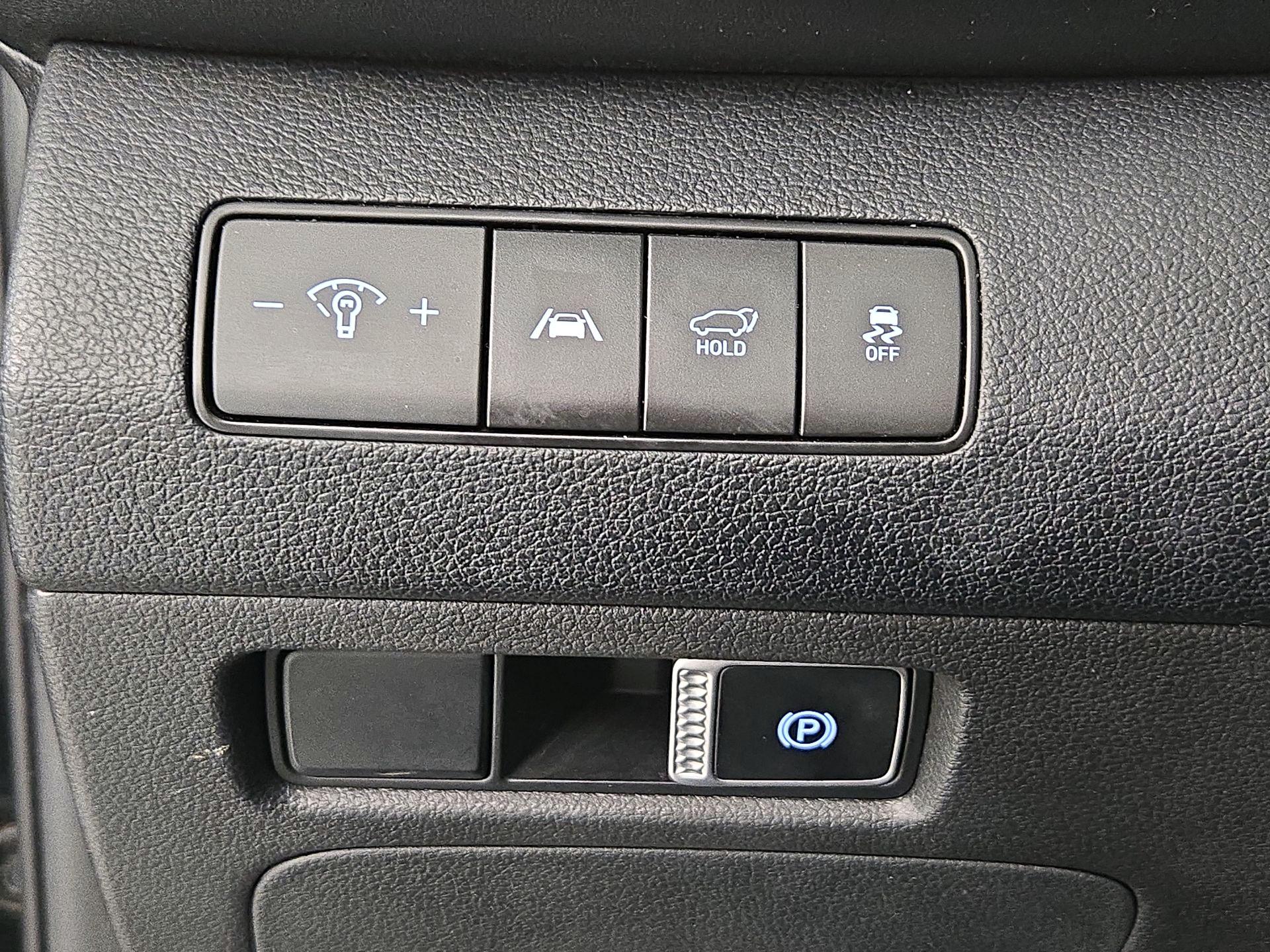 Thumbnail: 2023 Hyundai Santa Fe - 13