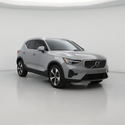 2024 Volvo XC40 B5 Plus Bright Theme