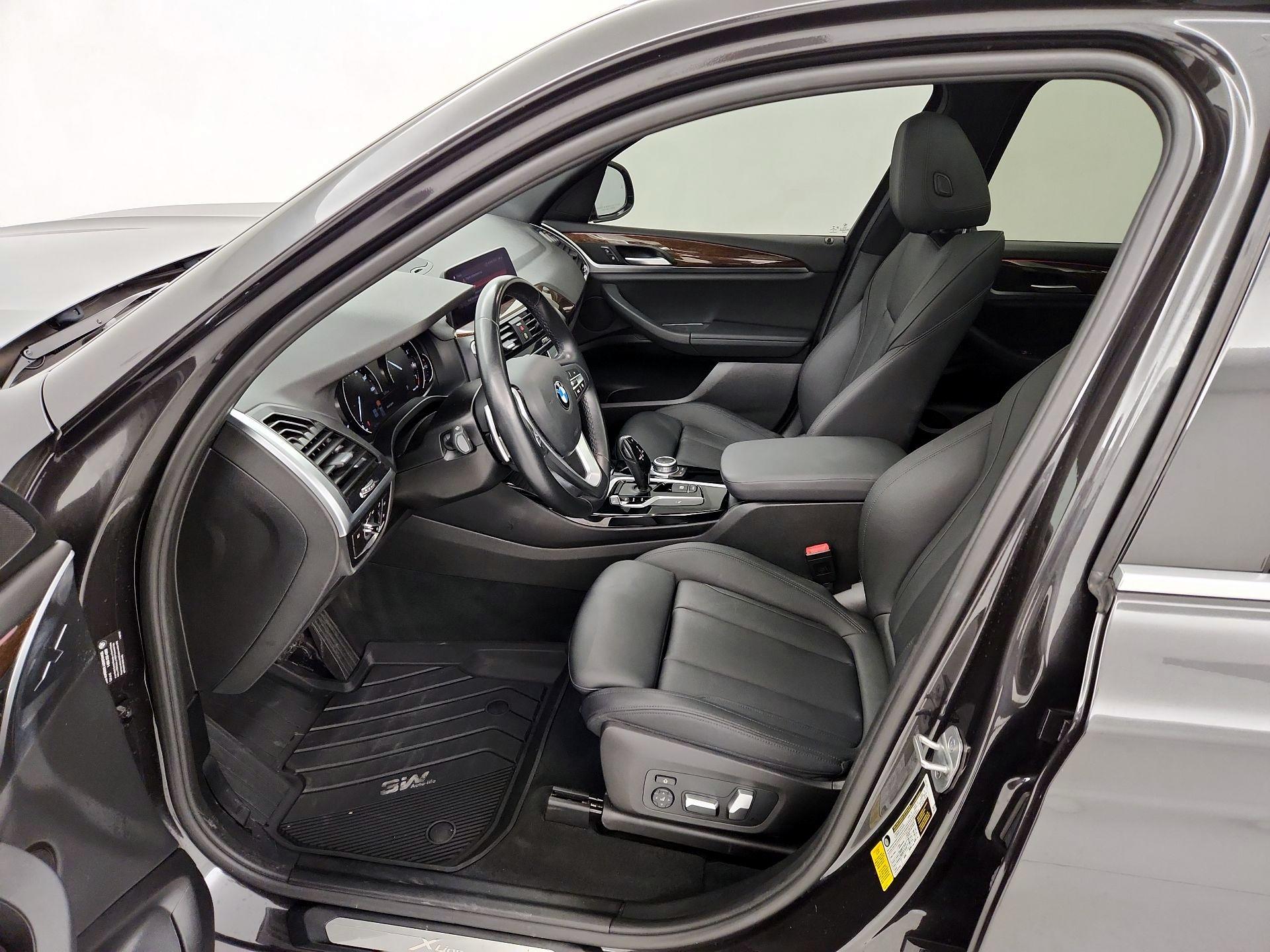 Thumbnail: 2021 BMW X3 - 11