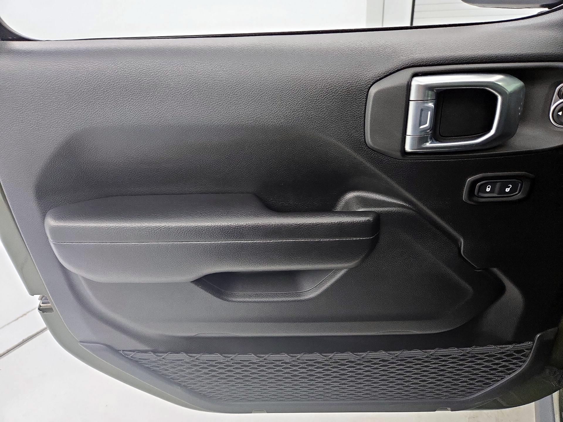 Thumbnail: 2021 Jeep Wrangler - 12