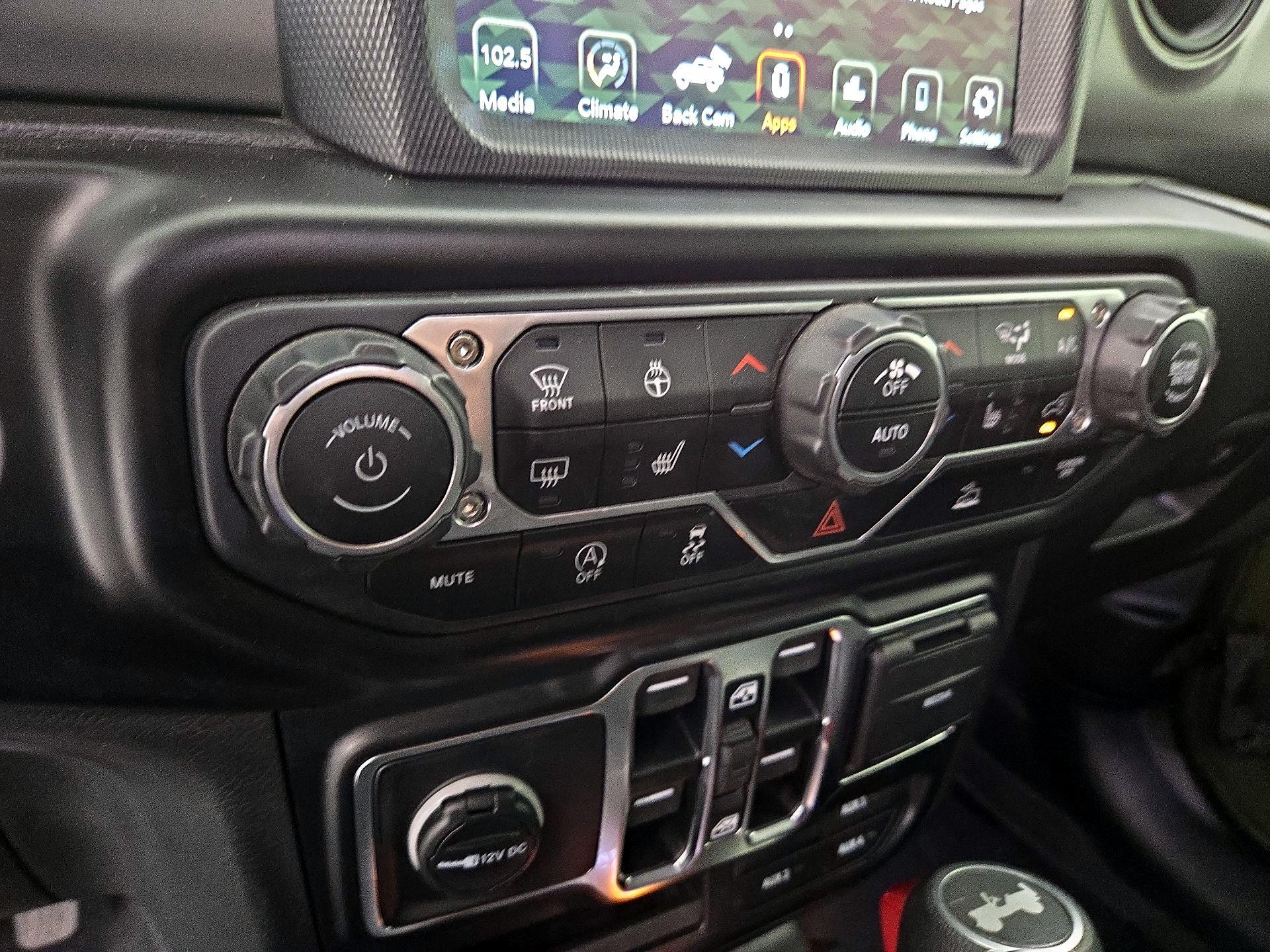 Thumbnail: 2021 Jeep Wrangler - 16