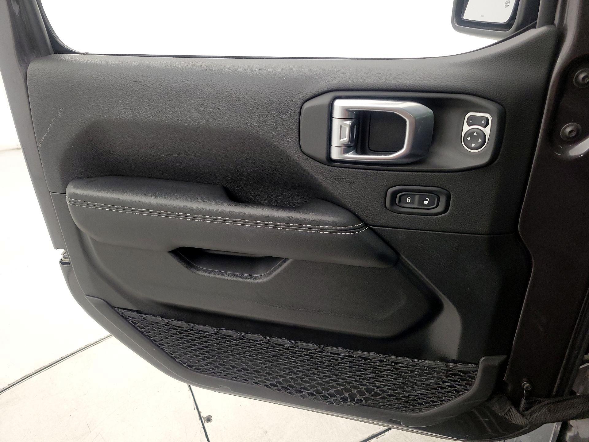 Thumbnail: 2022 Jeep Wrangler - 12