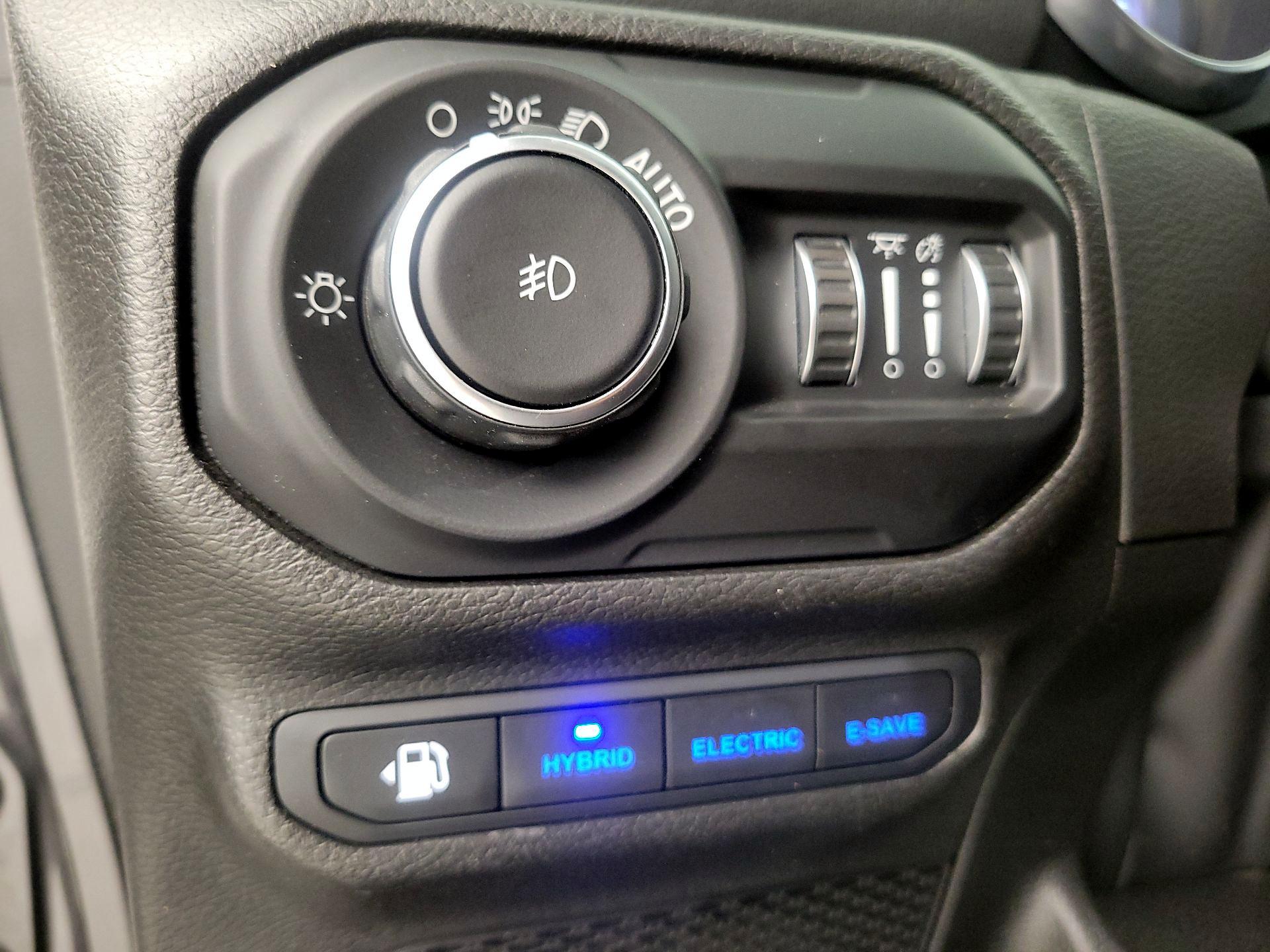 Thumbnail: 2022 Jeep Wrangler - 13