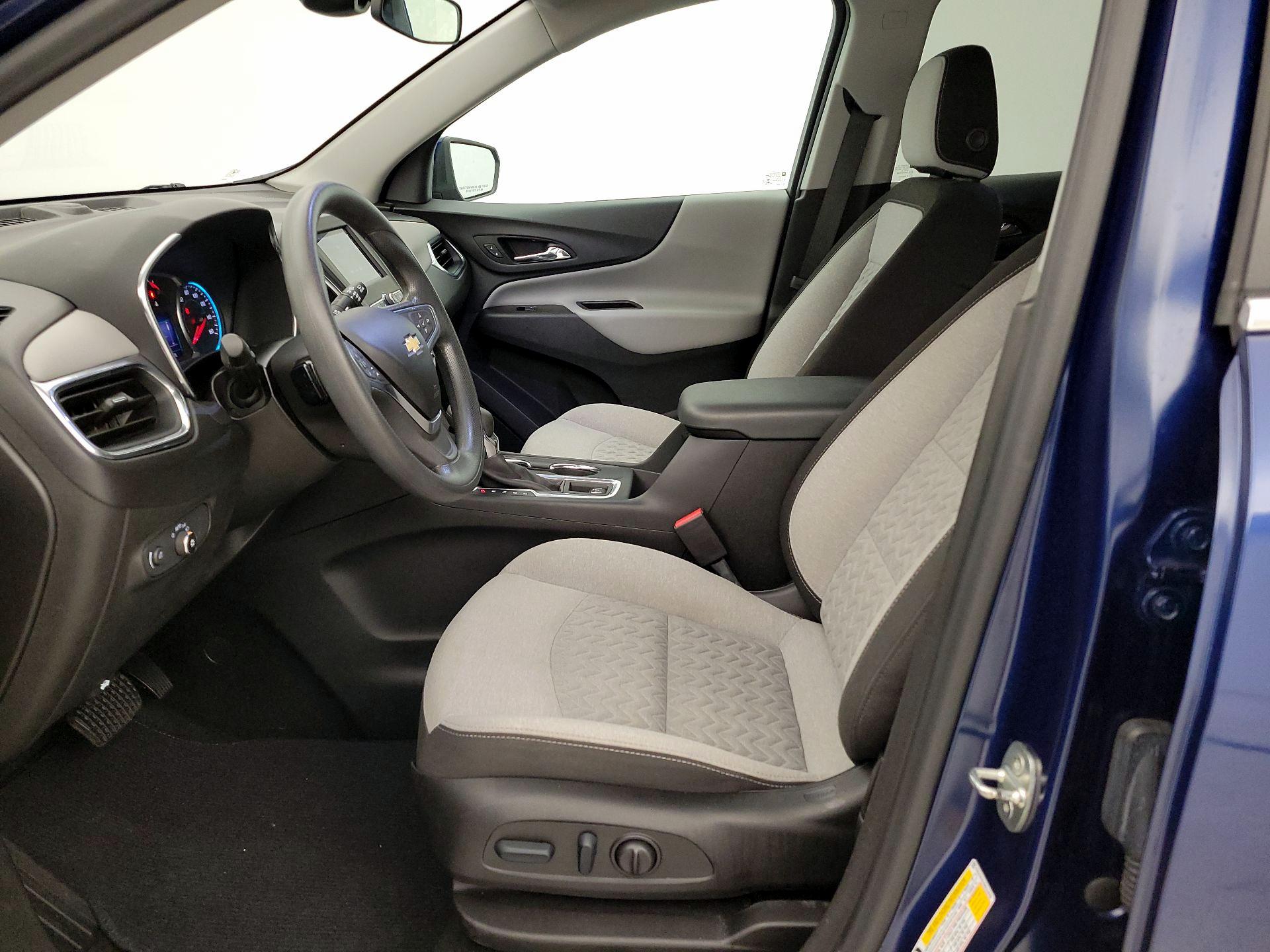 Thumbnail: 2022 Chevrolet Equinox - 11