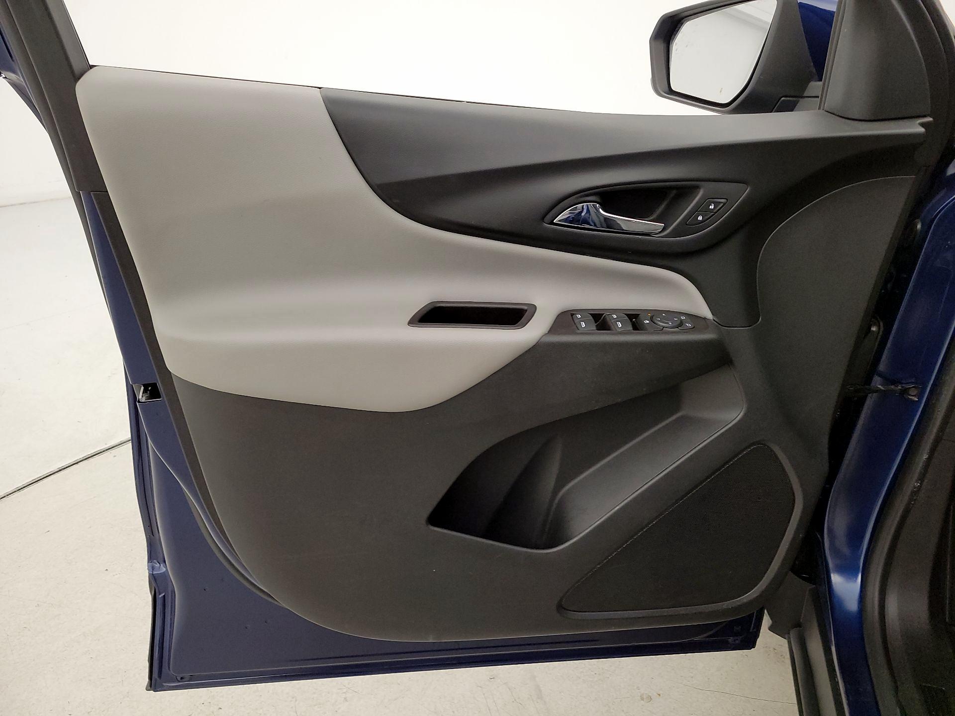 Thumbnail: 2022 Chevrolet Equinox - 12