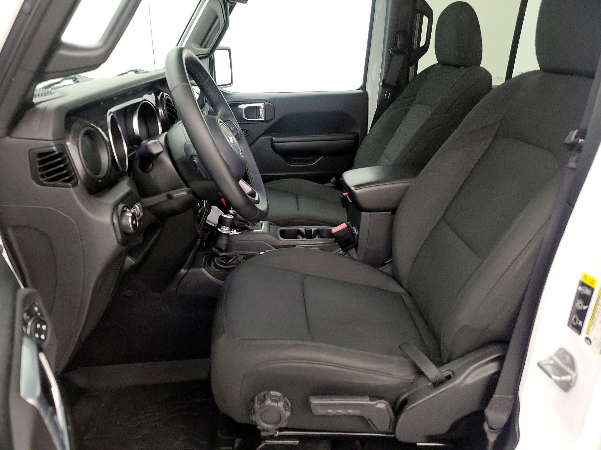 Thumbnail: 2021 Jeep Wrangler - 11
